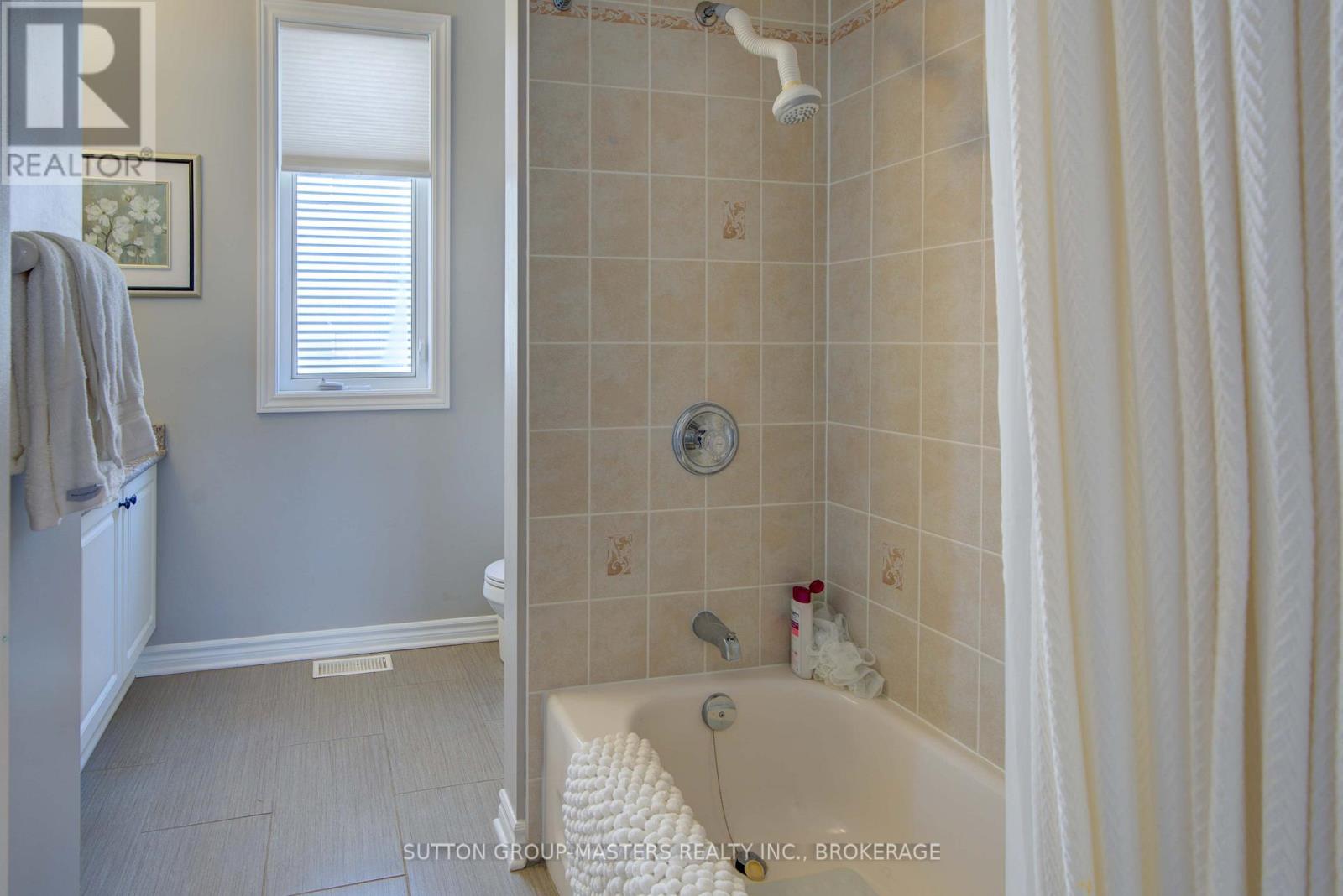 51 GLENORA DRIVE - 19