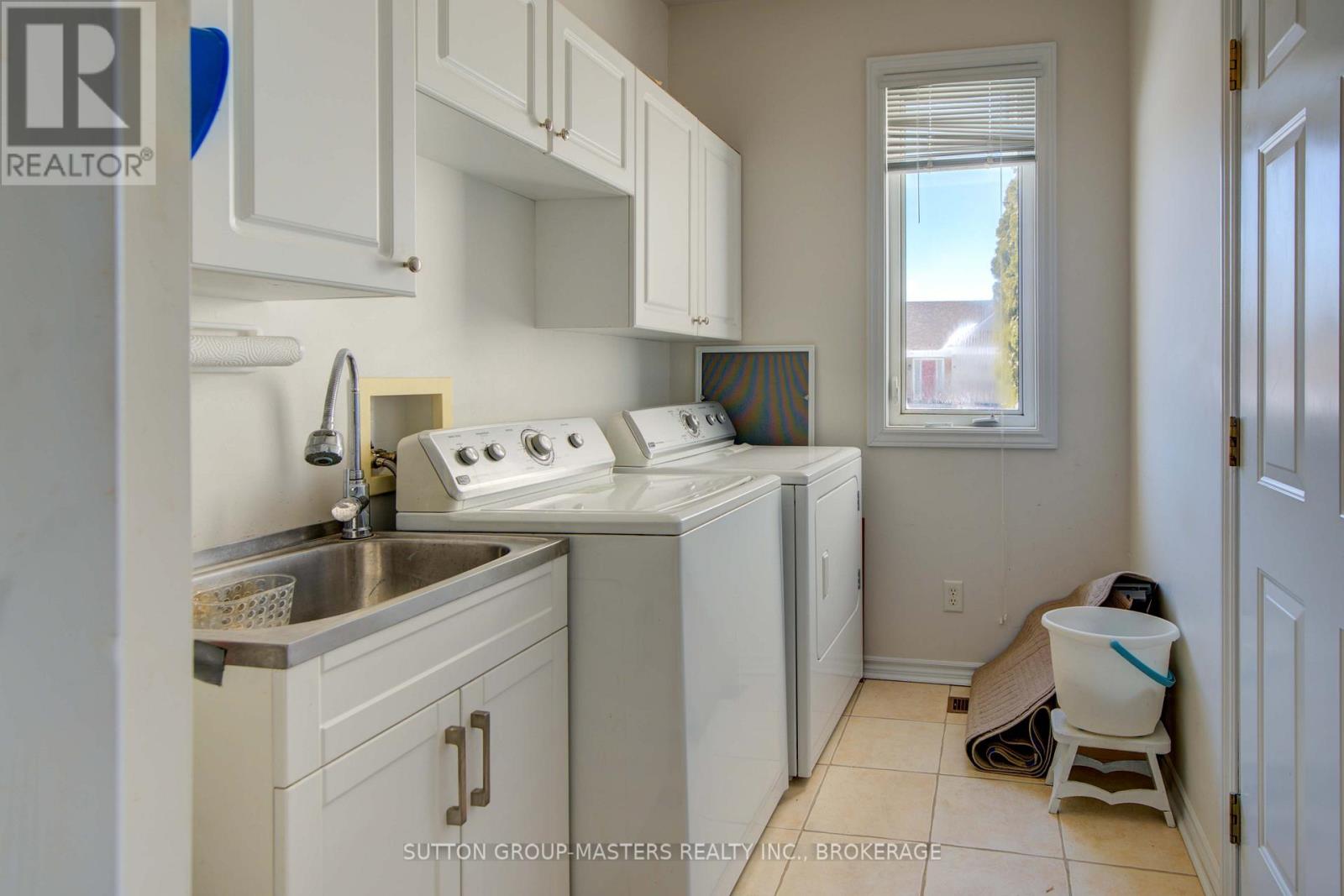 51 GLENORA DRIVE - 25