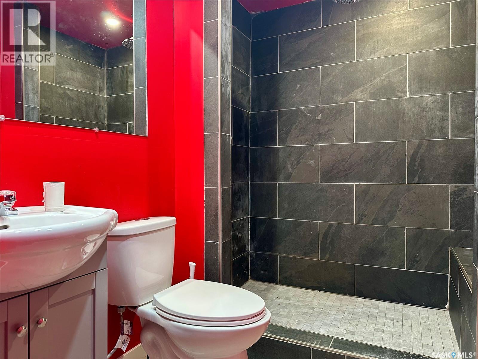 209 Torran STREET — photo 19
