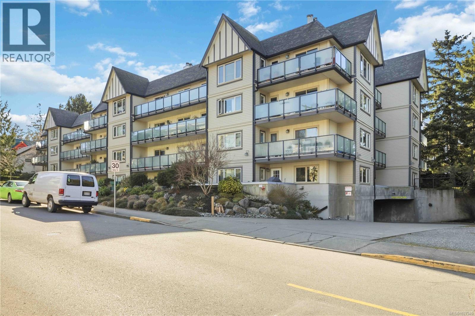 302 1436 Harrison Street, Victoria