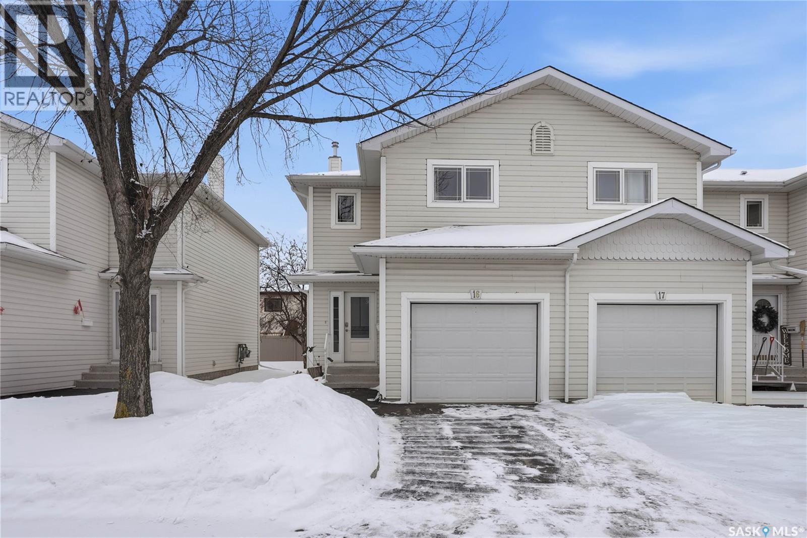 16 605 Perehudoff CRESCENT - Main photo, Saskatoon, Saskatchewan