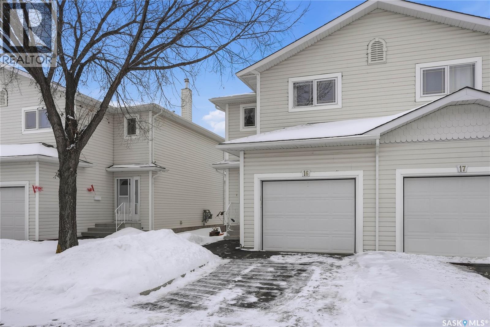 16 605 Perehudoff CRESCENT - Photo 2 of 40, Saskatoon, Saskatchewan