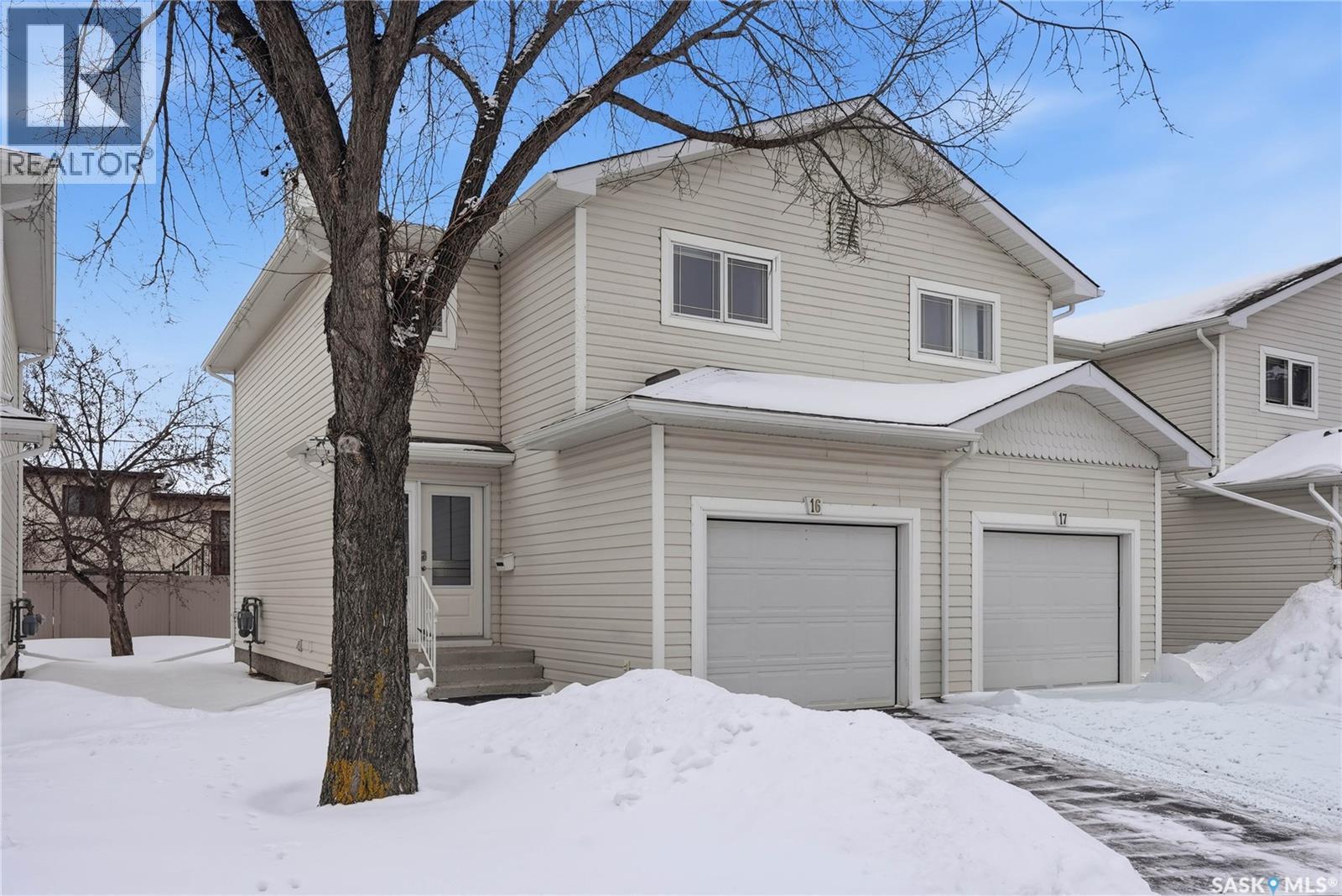 16 605 Perehudoff CRESCENT - Photo 3 of 40, Saskatoon, Saskatchewan