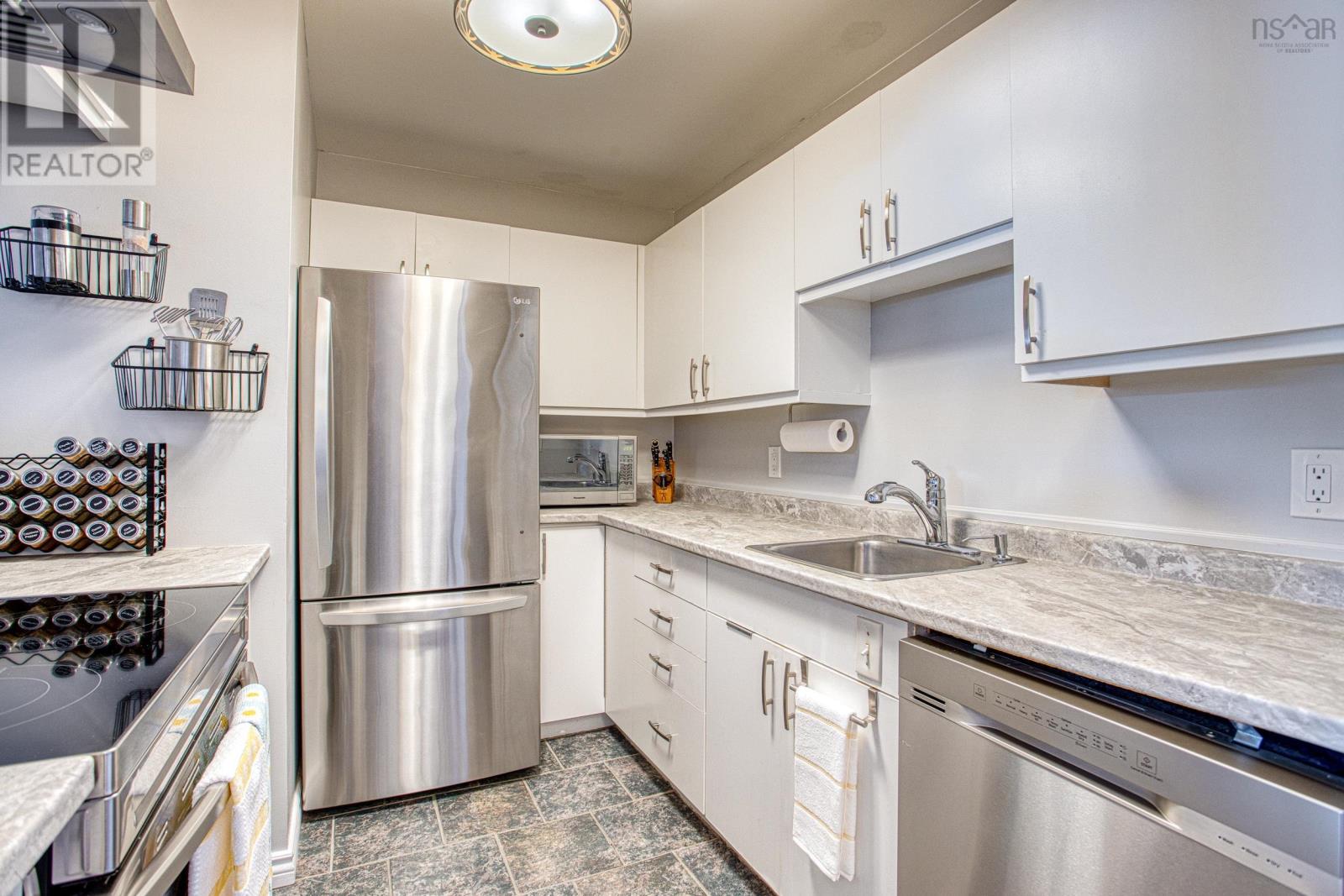 Property 11 of 28 of 221 24 Hammonds Plains Road