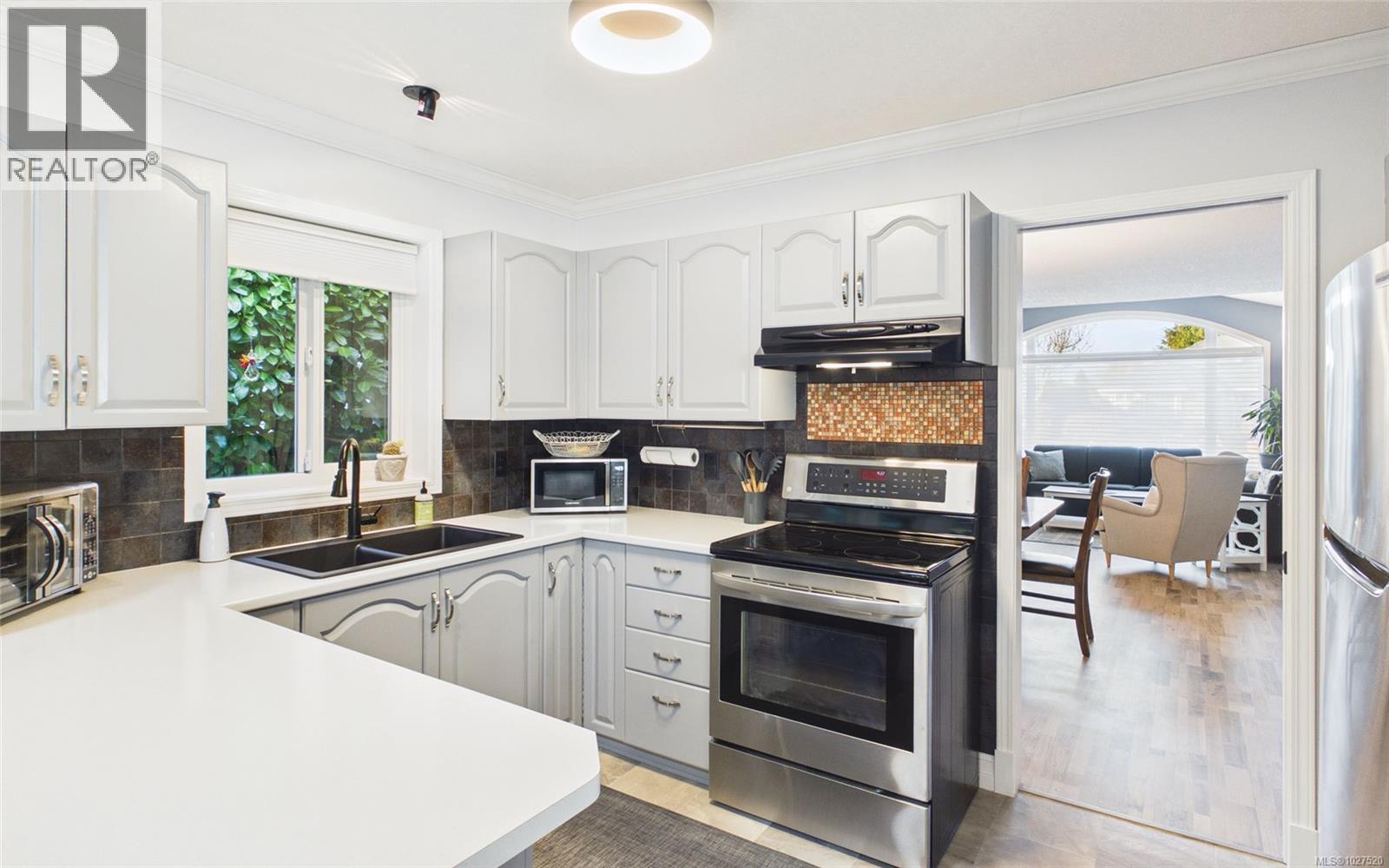 793 Fletcher Ave, Parksville