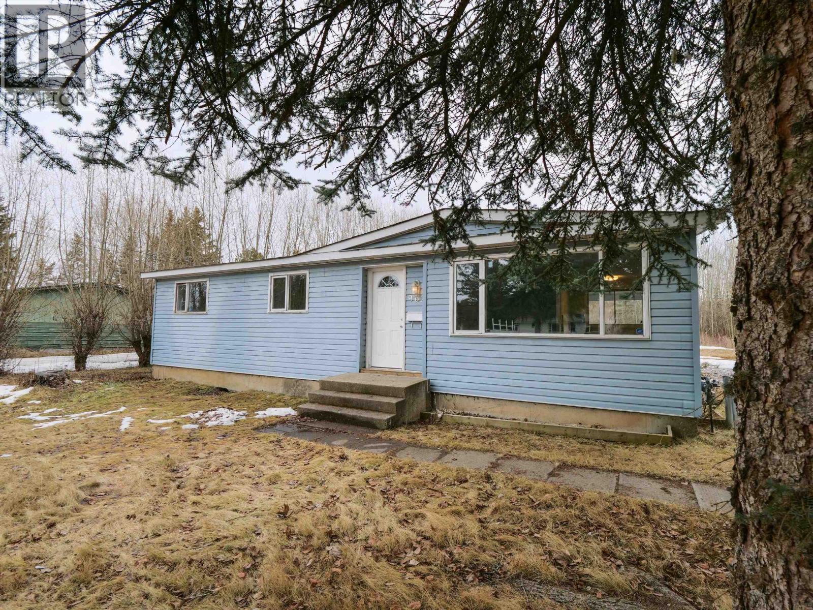 962 MAPLE HEIGHTS ROAD, Quesnel