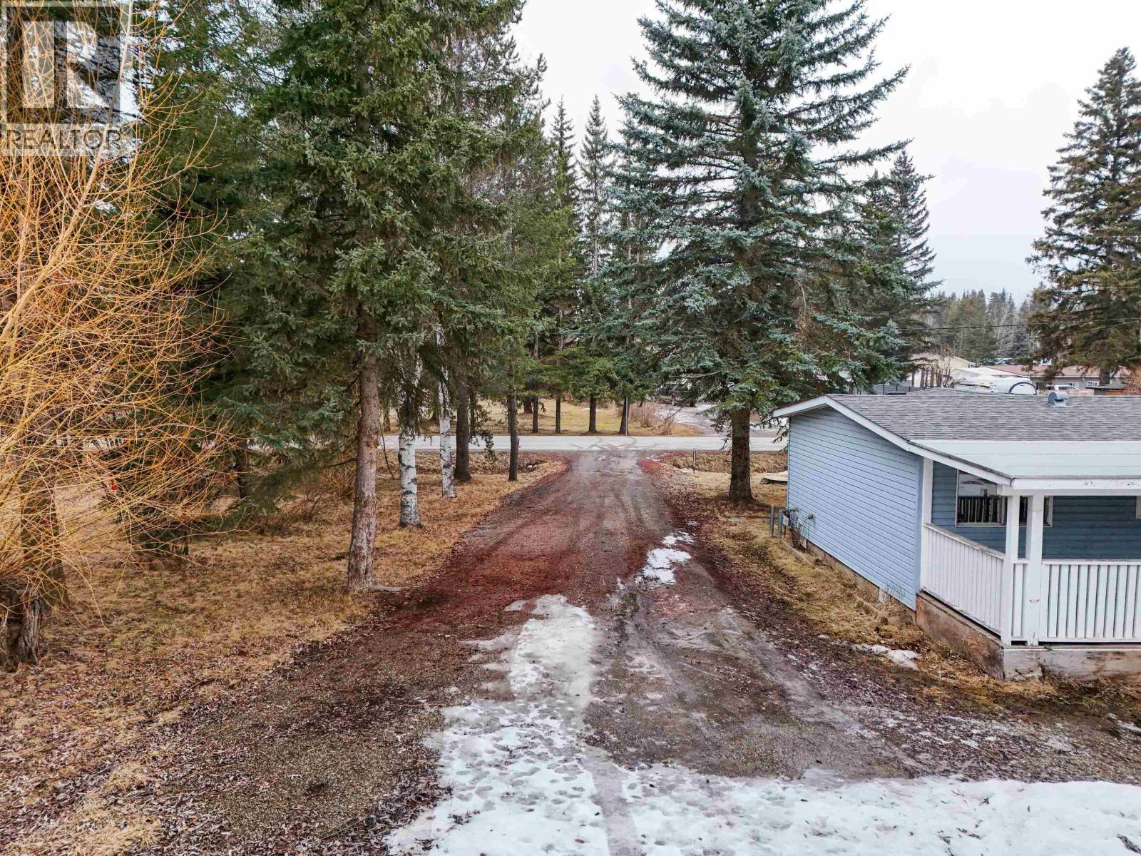 962 MAPLE HEIGHTS ROAD, Quesnel