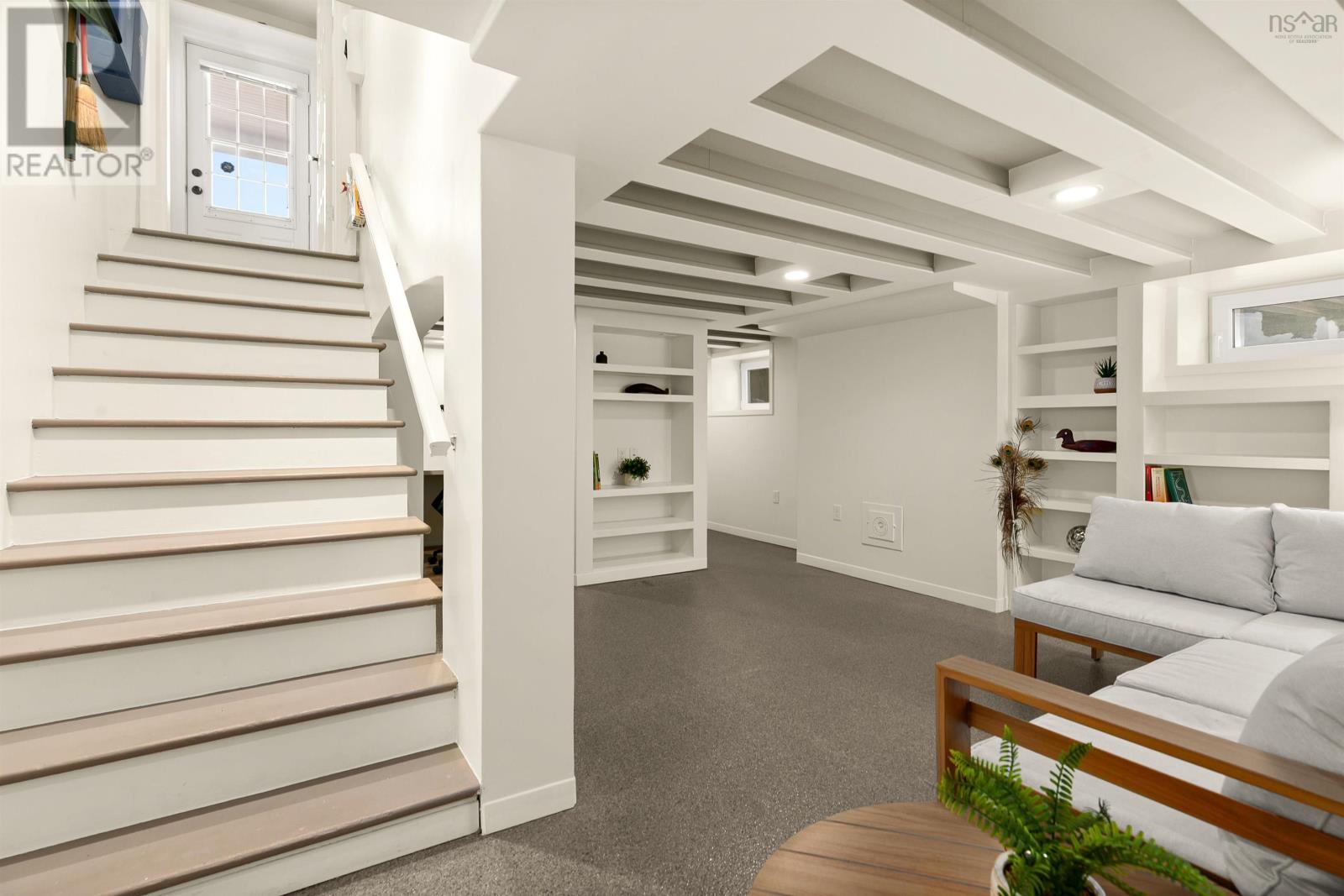 Property 22 of 45 of 2870 Oxford Street