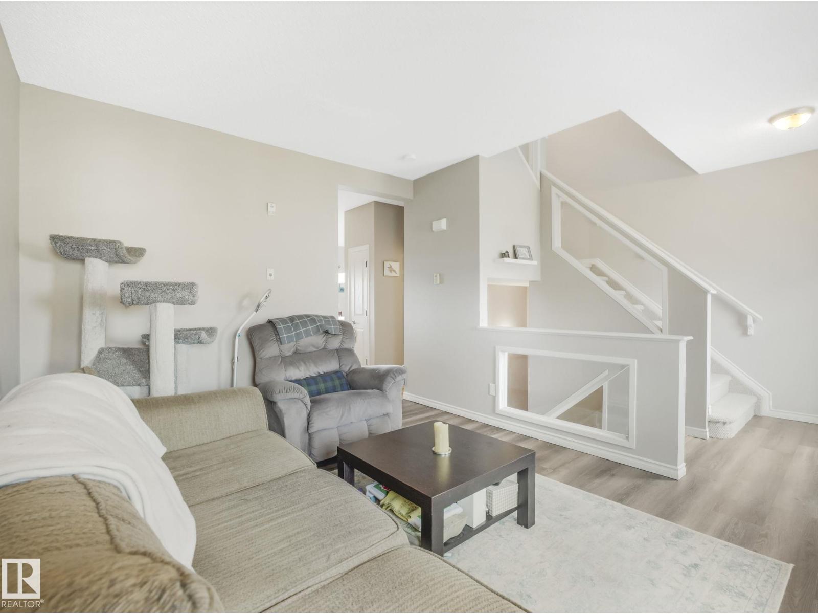 #94 13825 155 AV NW, Edmonton