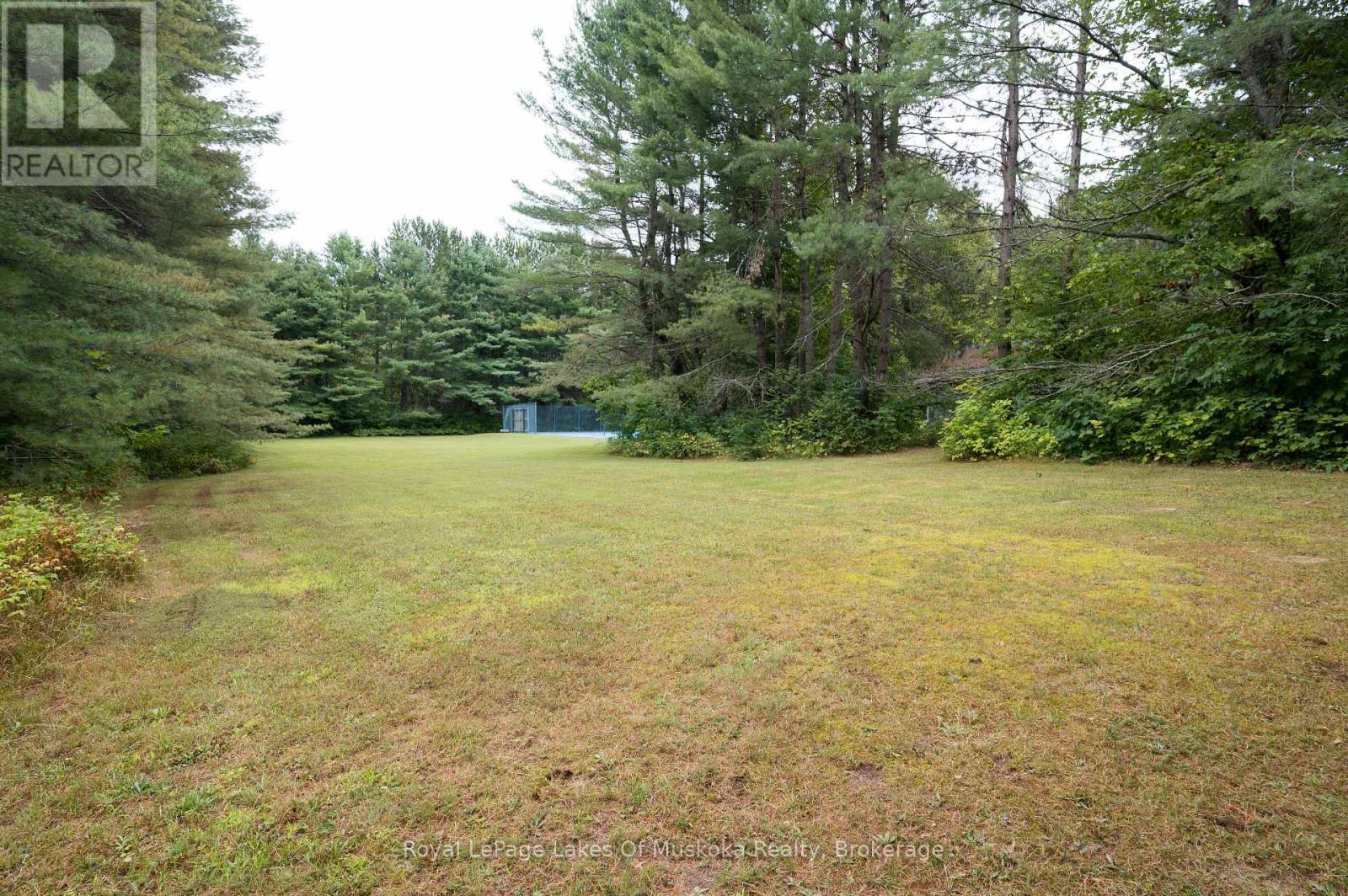574 RAVENSCLIFFE ROAD - 38