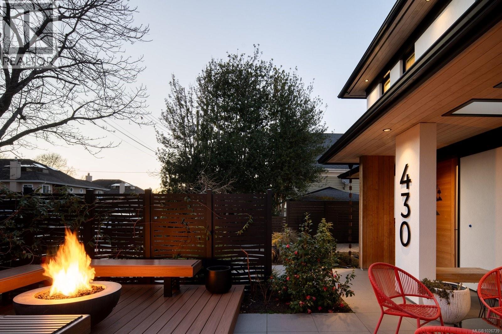430 Luxton Ave - 4