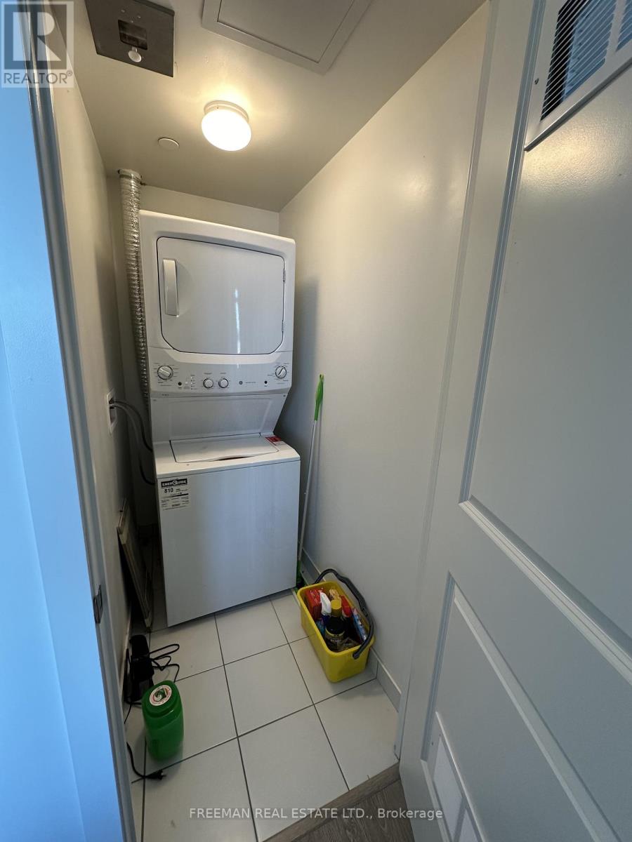 #1509 4699 GLEN ERIN DRIVE - 16