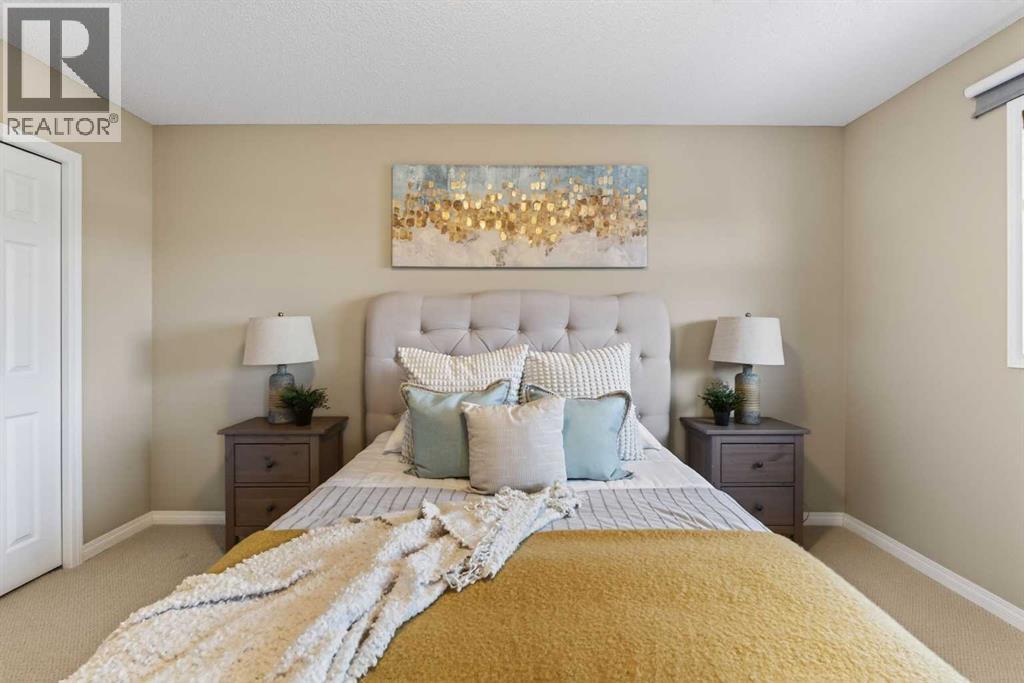 Single Family House 4 Level for Sale in  Silverado Plains Close SW Silverado Calgary 