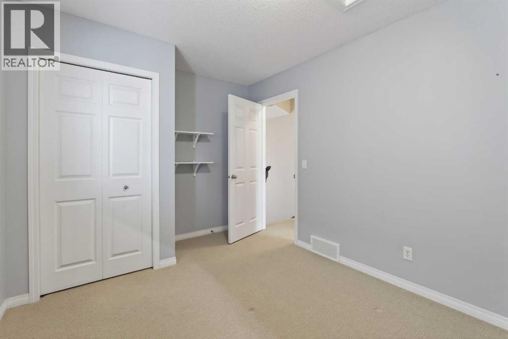 Single Family House 4 Level for Sale in  Silverado Plains Close SW Silverado Calgary 