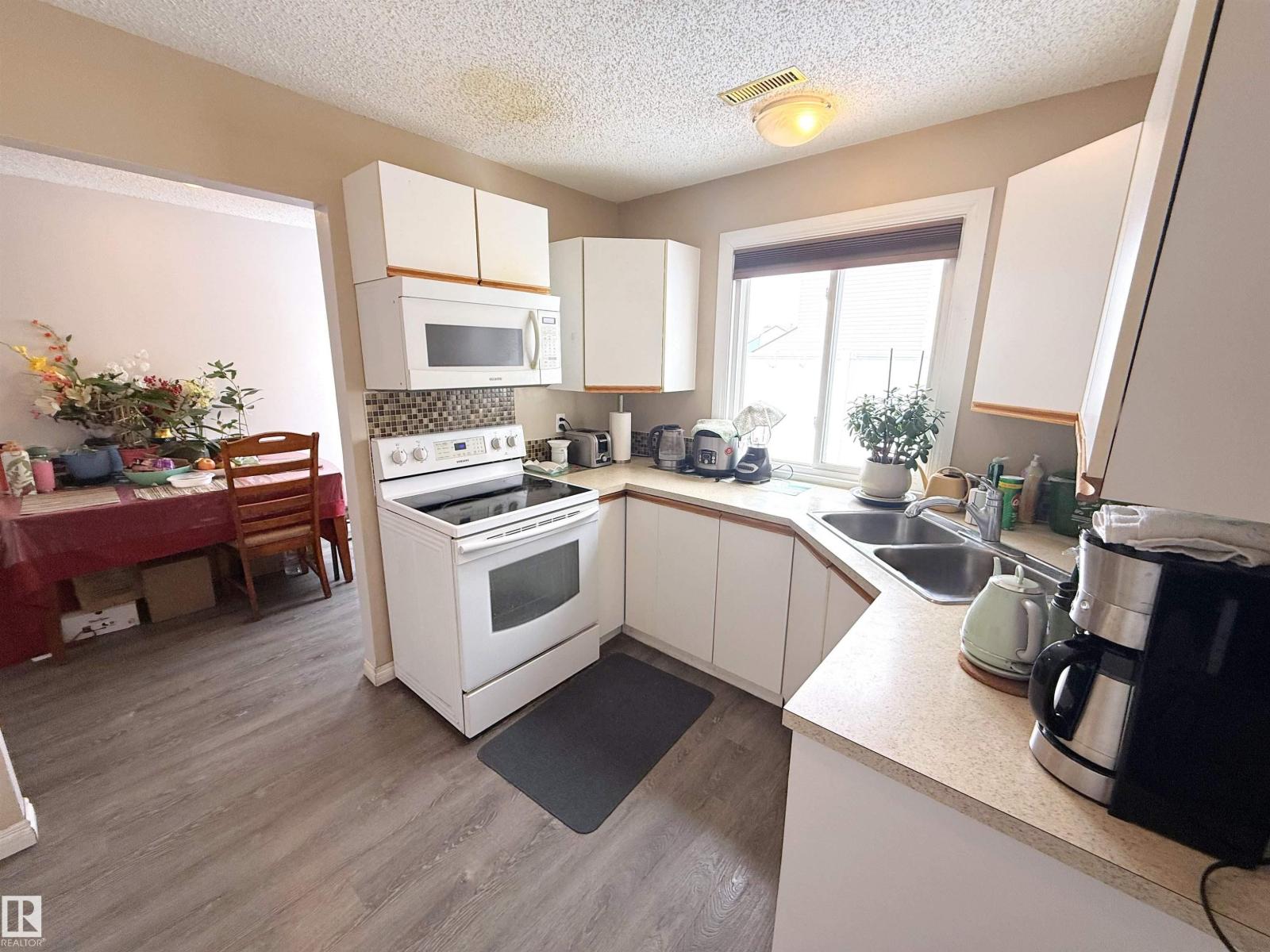 157 LANCASTER TC NW, Edmonton
