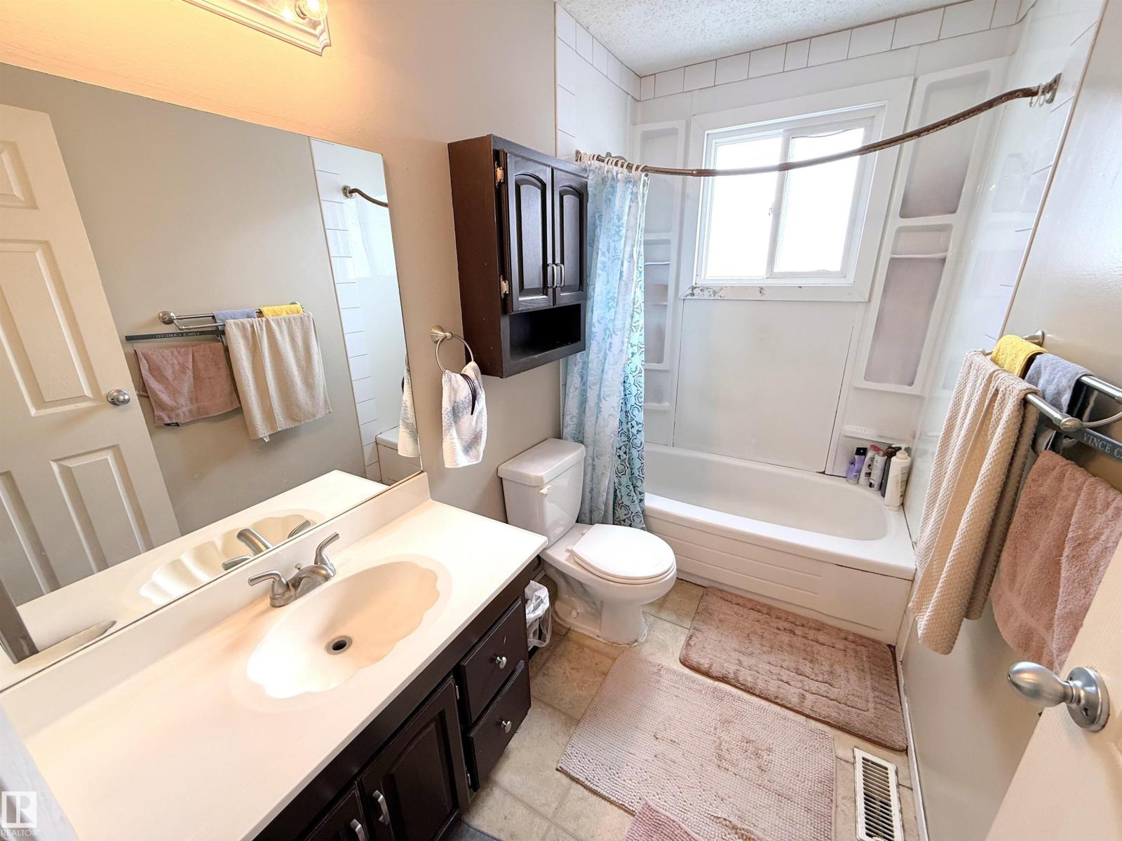 157 LANCASTER TC NW - 17
