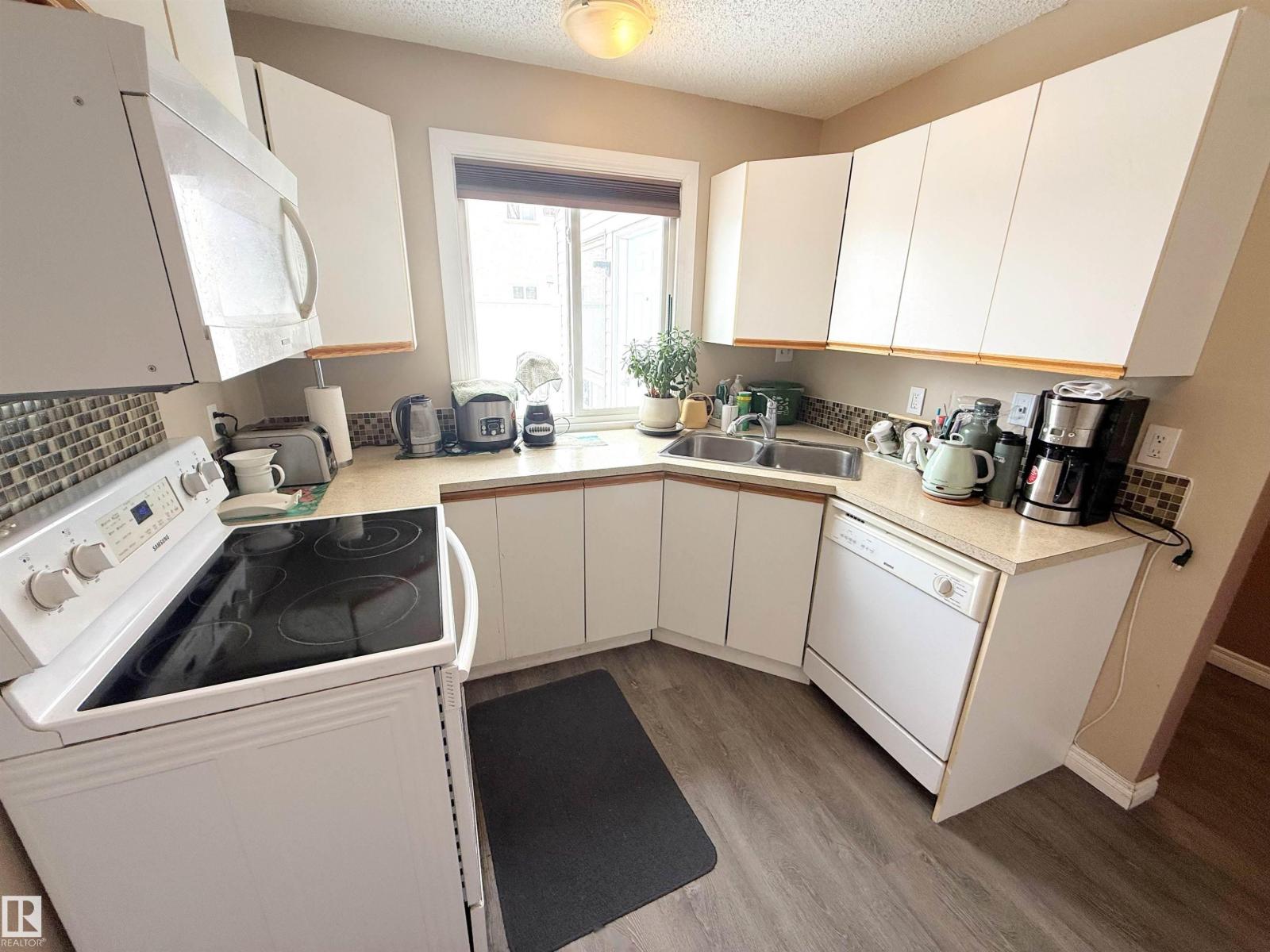 157 LANCASTER TC NW - 3