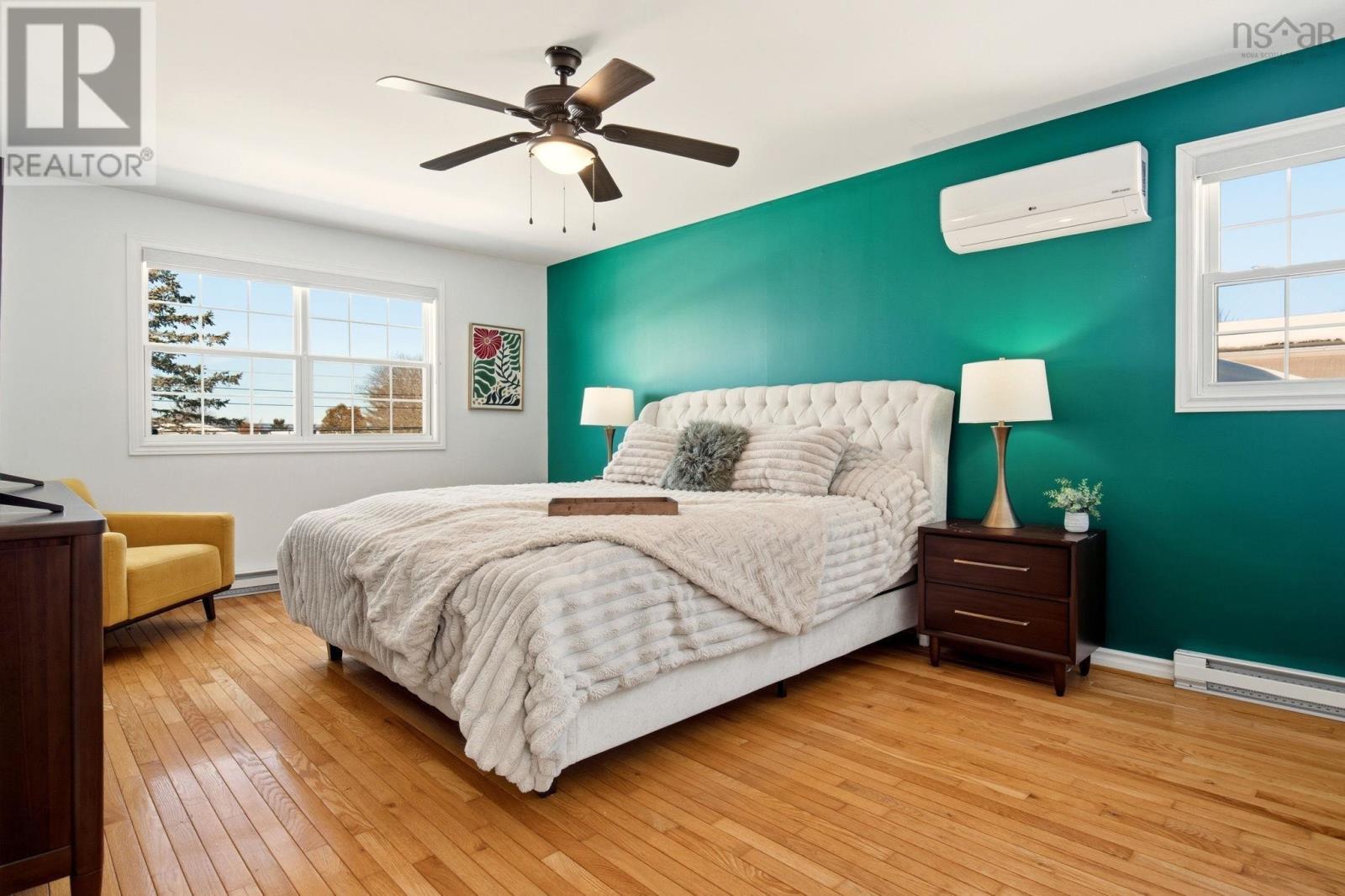 Property 21 of 49 of 132 Abbey Avenue