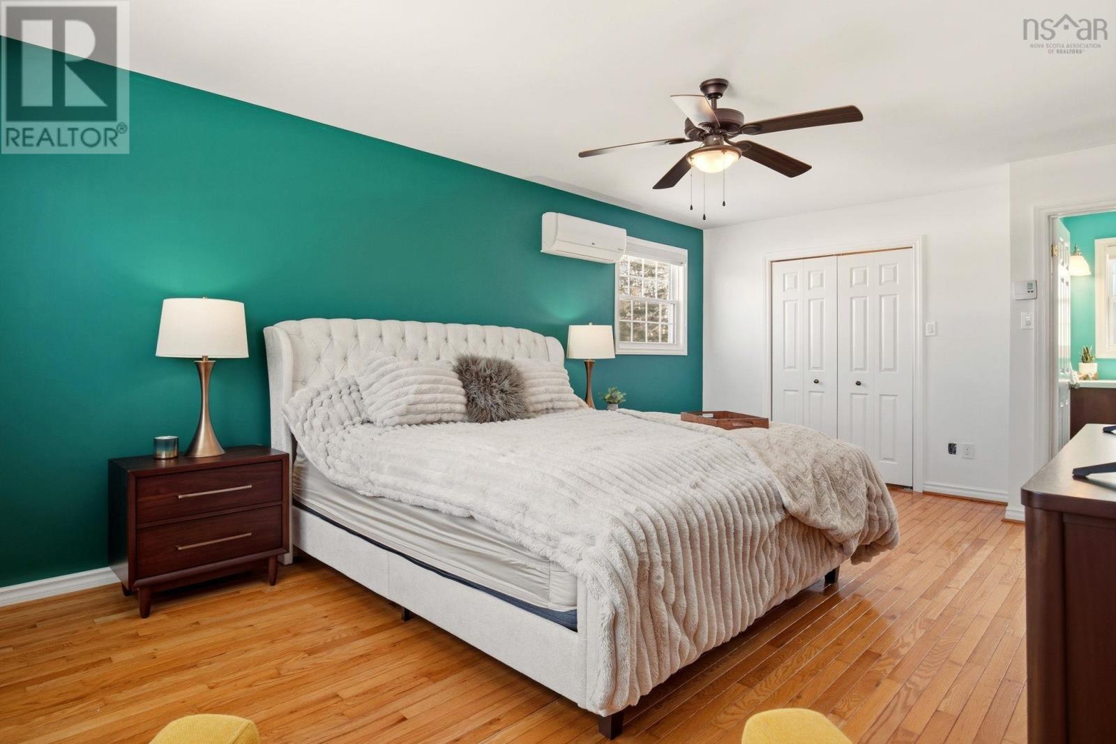 Property 22 of 49 of 132 Abbey Avenue