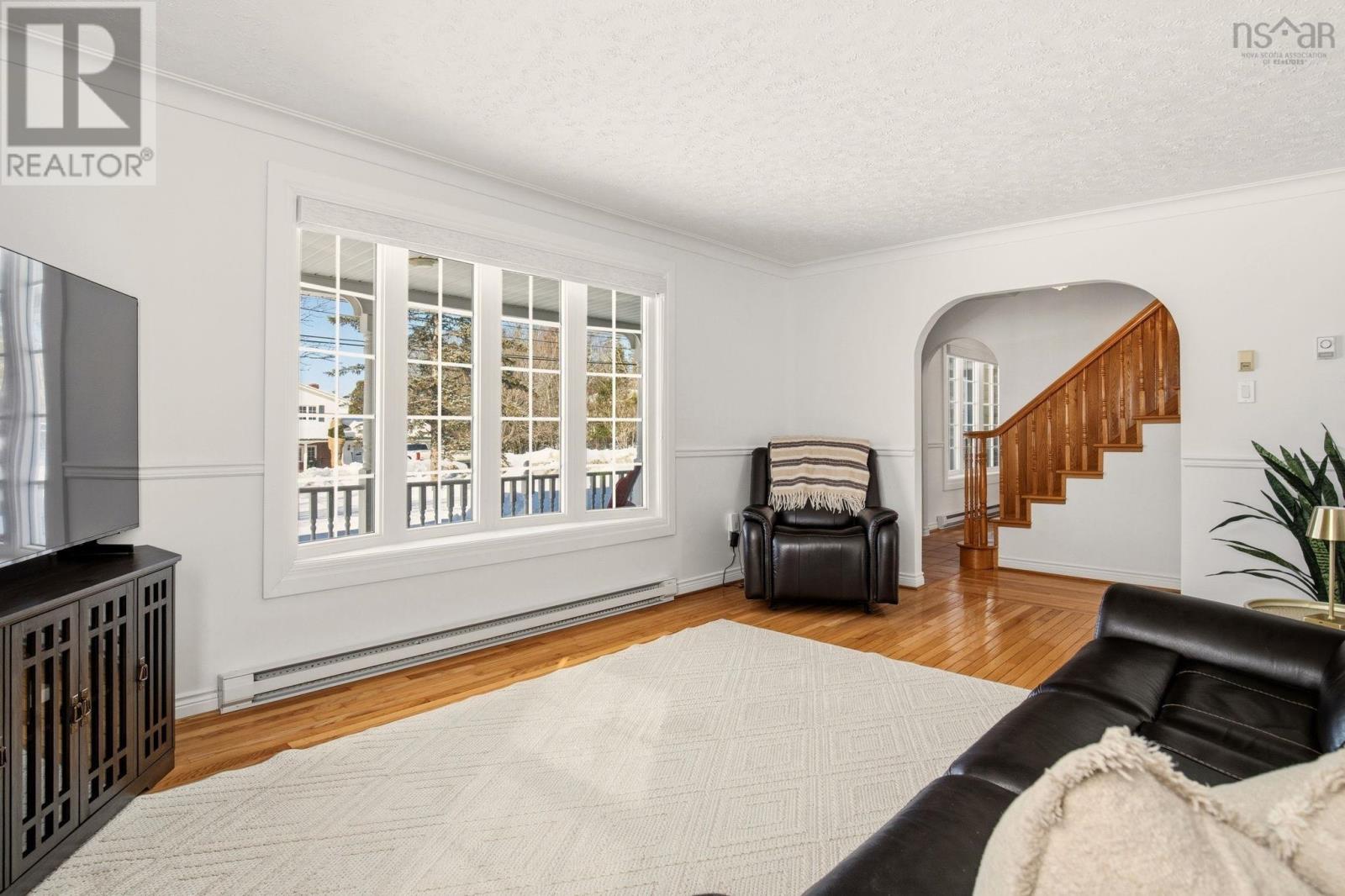 Property 7 of 49 of 132 Abbey Avenue