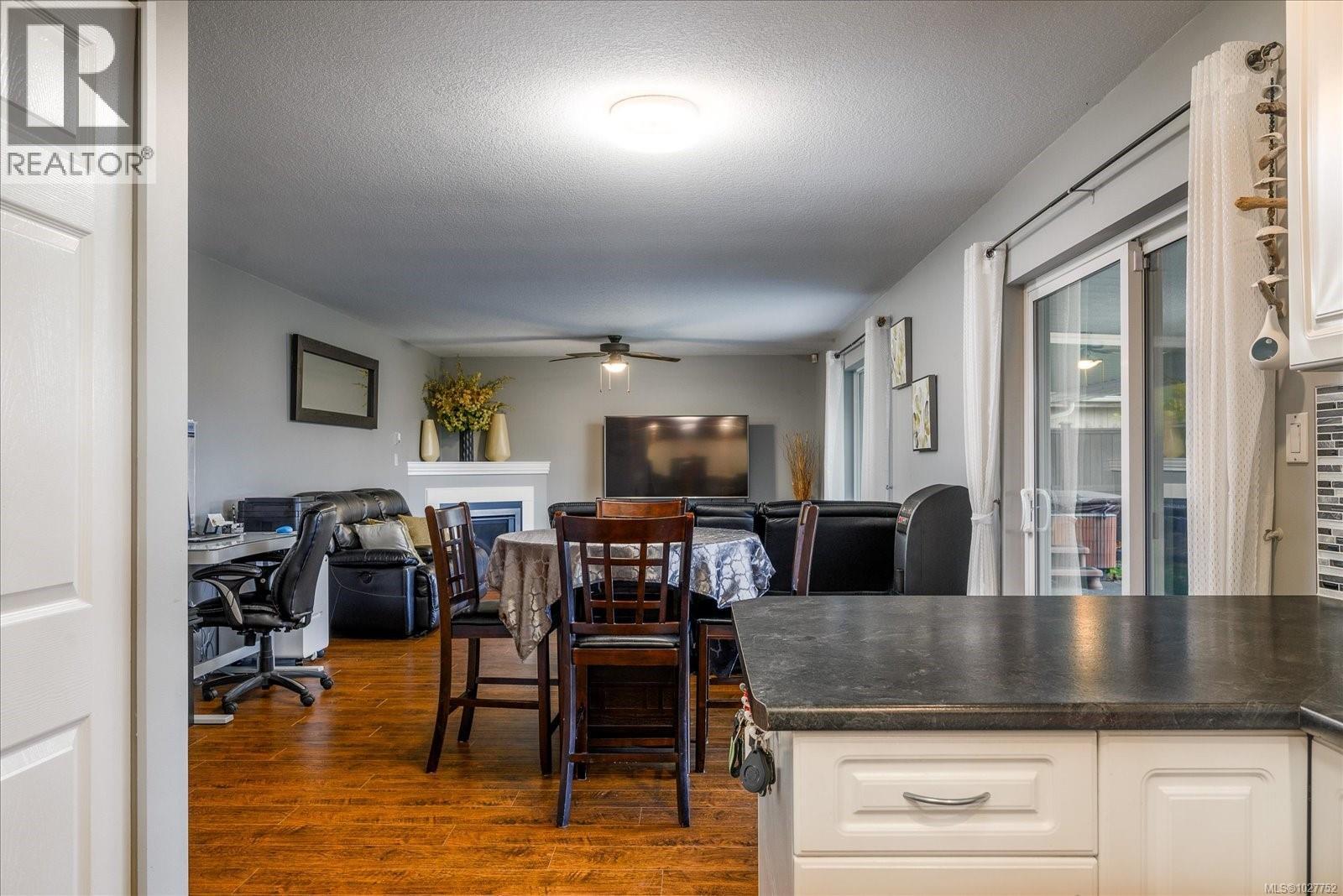 308 Church St, Parksville