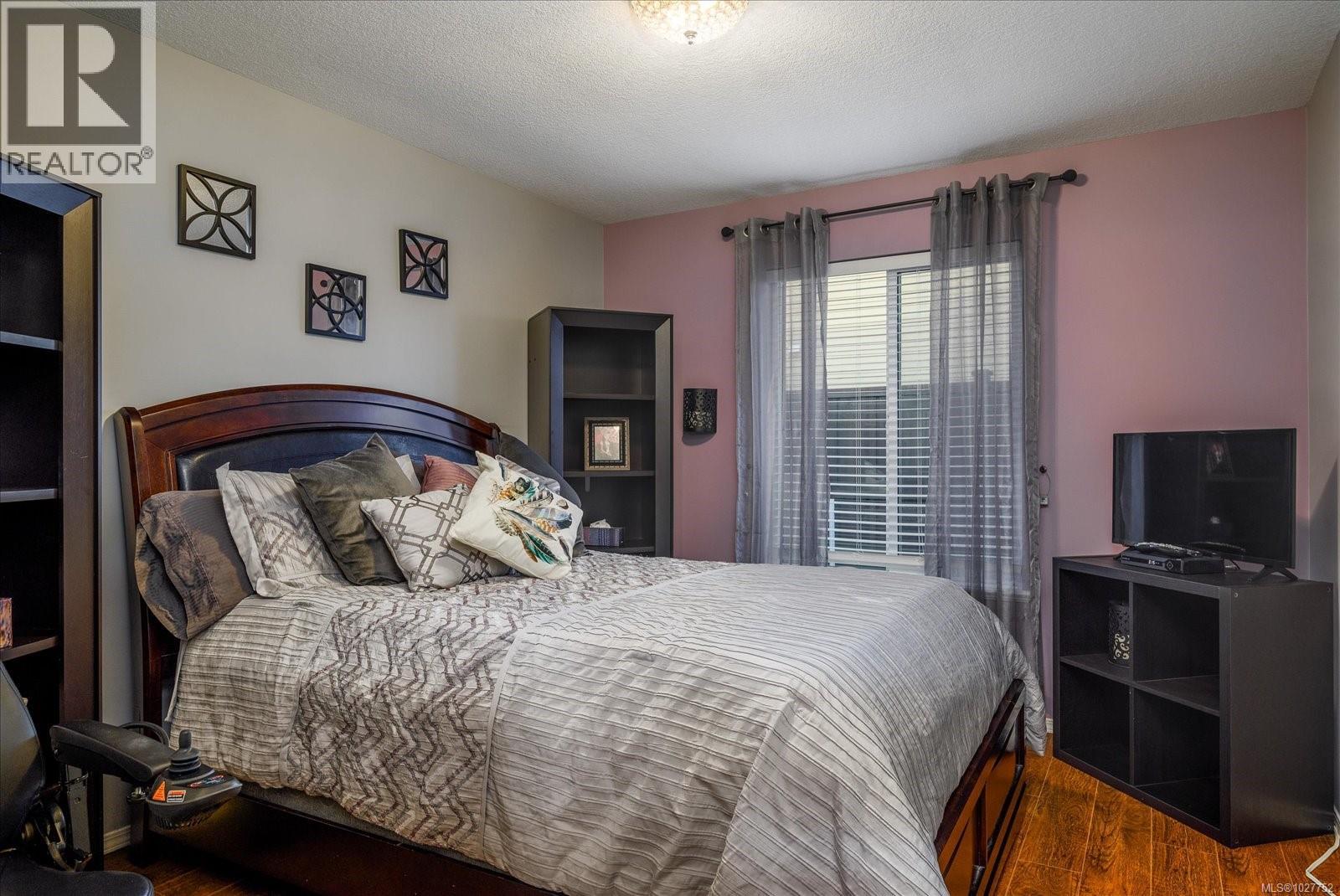 308 Church St, Parksville