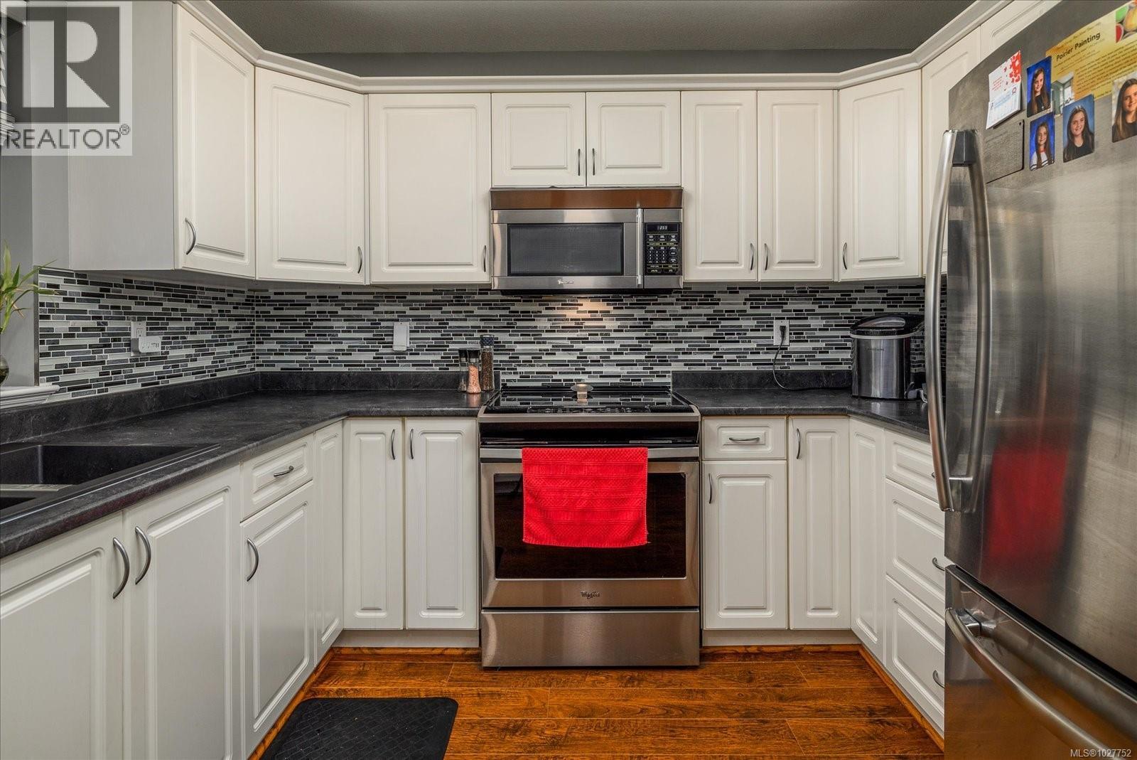 308 Church St, Parksville