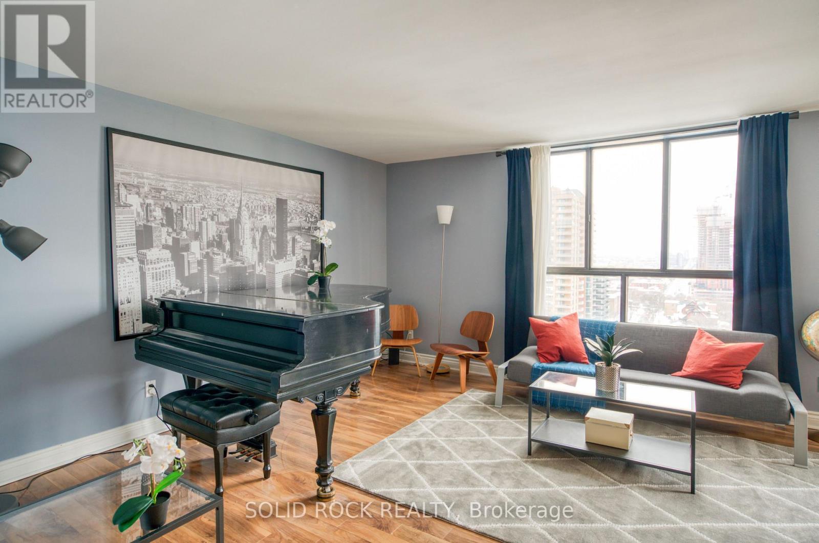#1907 475 LAURIER AVENUE W - 11