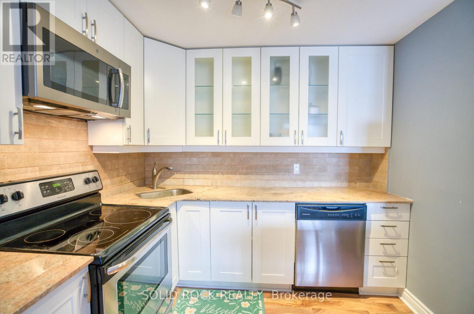 #1907 475 LAURIER AVENUE W - 14