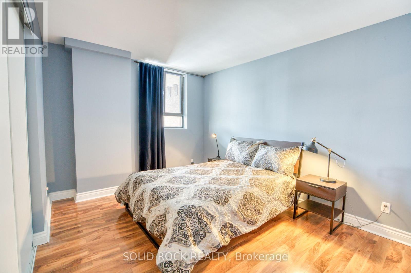 #1907 475 LAURIER AVENUE W - 17