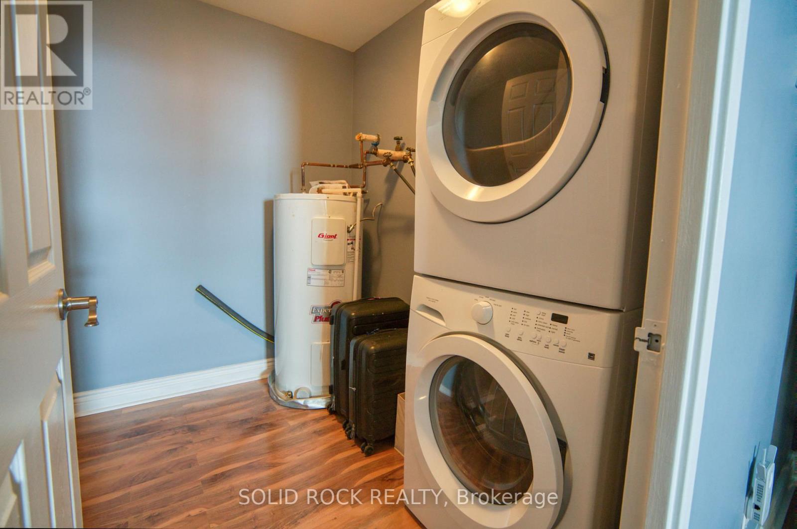 #1907 475 LAURIER AVENUE W - 23