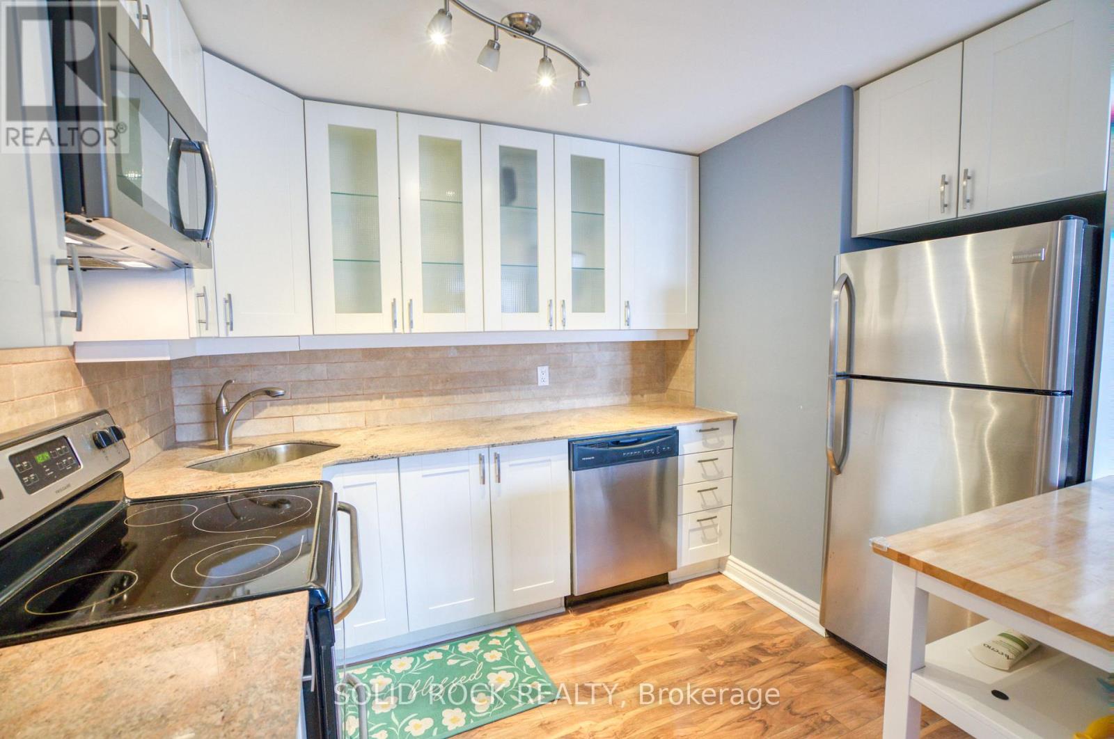 #1907 475 LAURIER AVENUE W - 9