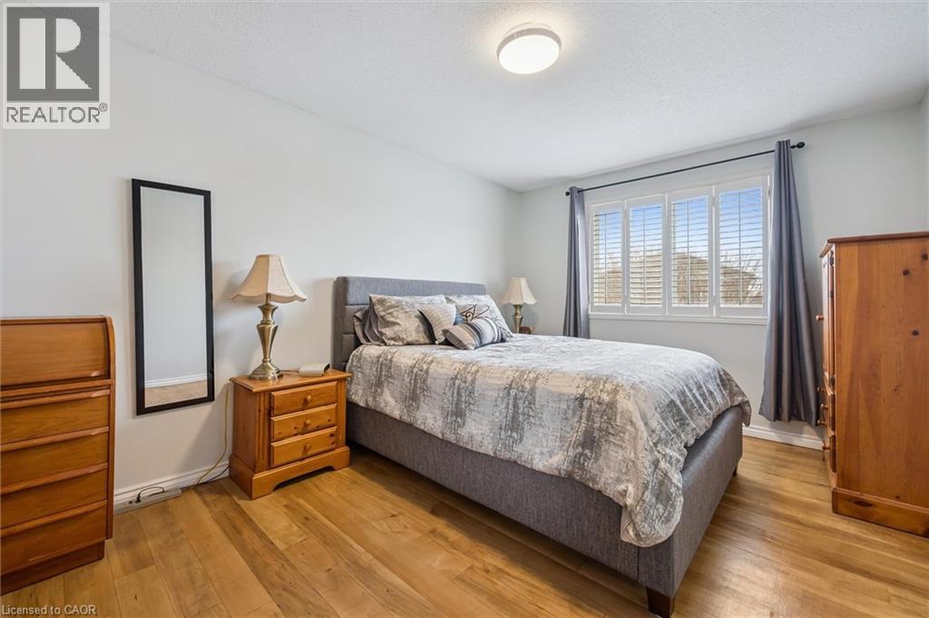 11 ACORN WAY - 22