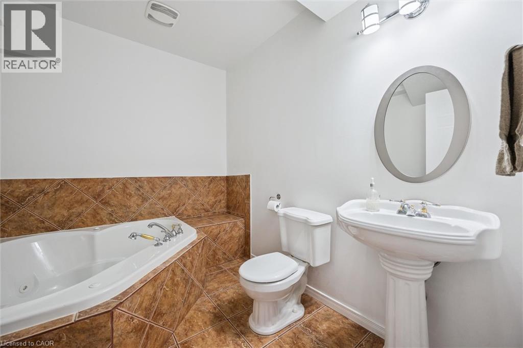 11 ACORN WAY - 27