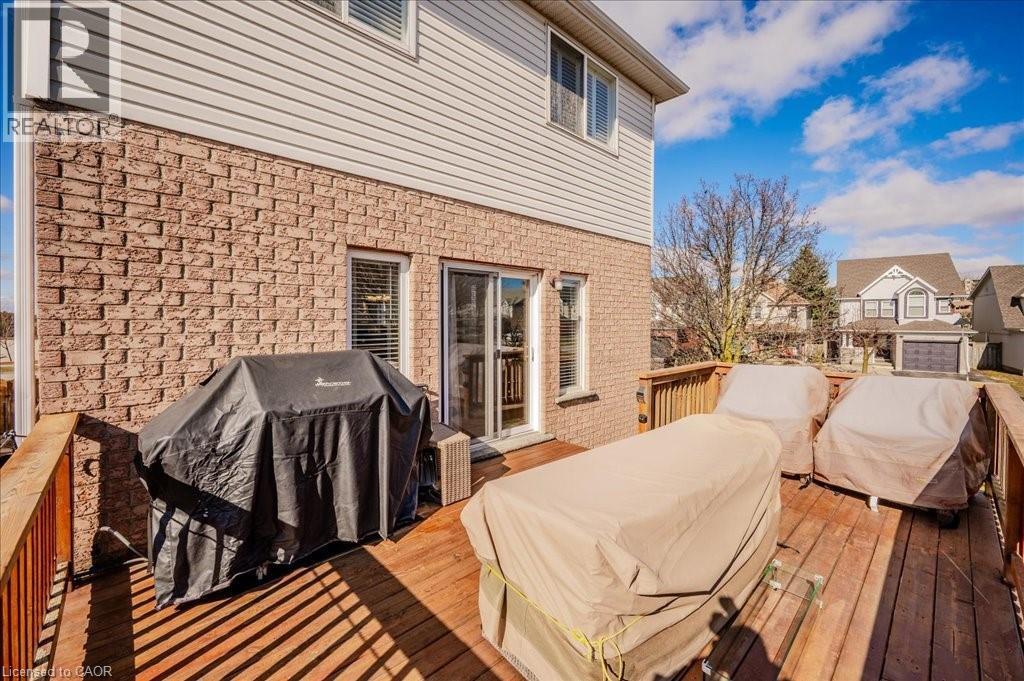 11 ACORN WAY - 30