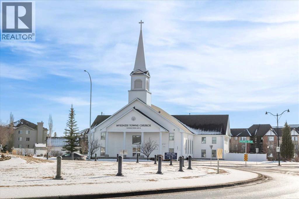 
          39 Prestwick Heath Southeast
            <br/>
            <span>Calgary</span>
            , 
            <span>AB</span>
             <span>T2Z4E3</span>
         - Photo 42