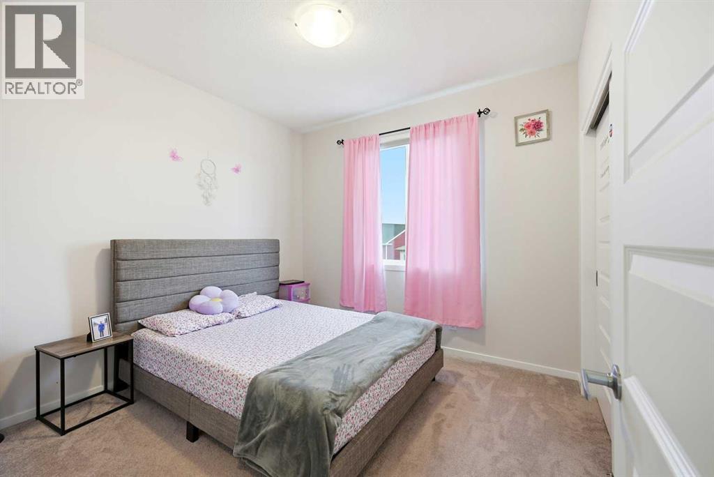 
          717 Windrow Manor Southwest
            <br/>
            <span>Airdrie</span>
            , 
            <span>AB</span>
             <span>T4B5H6</span>
         - Photo 27