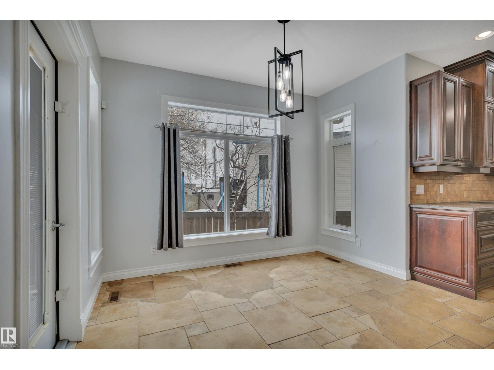 28 LAKEWOOD COVE S - 16