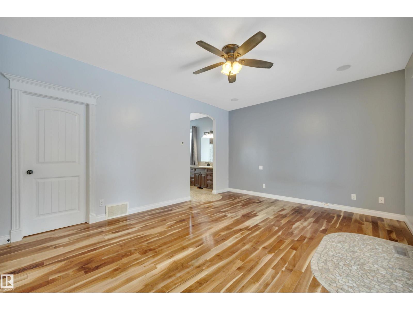 28 LAKEWOOD COVE S - 22
