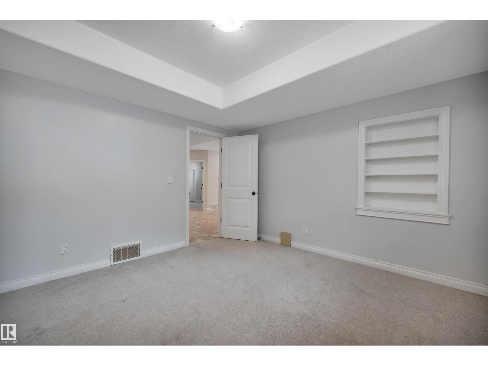 28 LAKEWOOD COVE S - 42