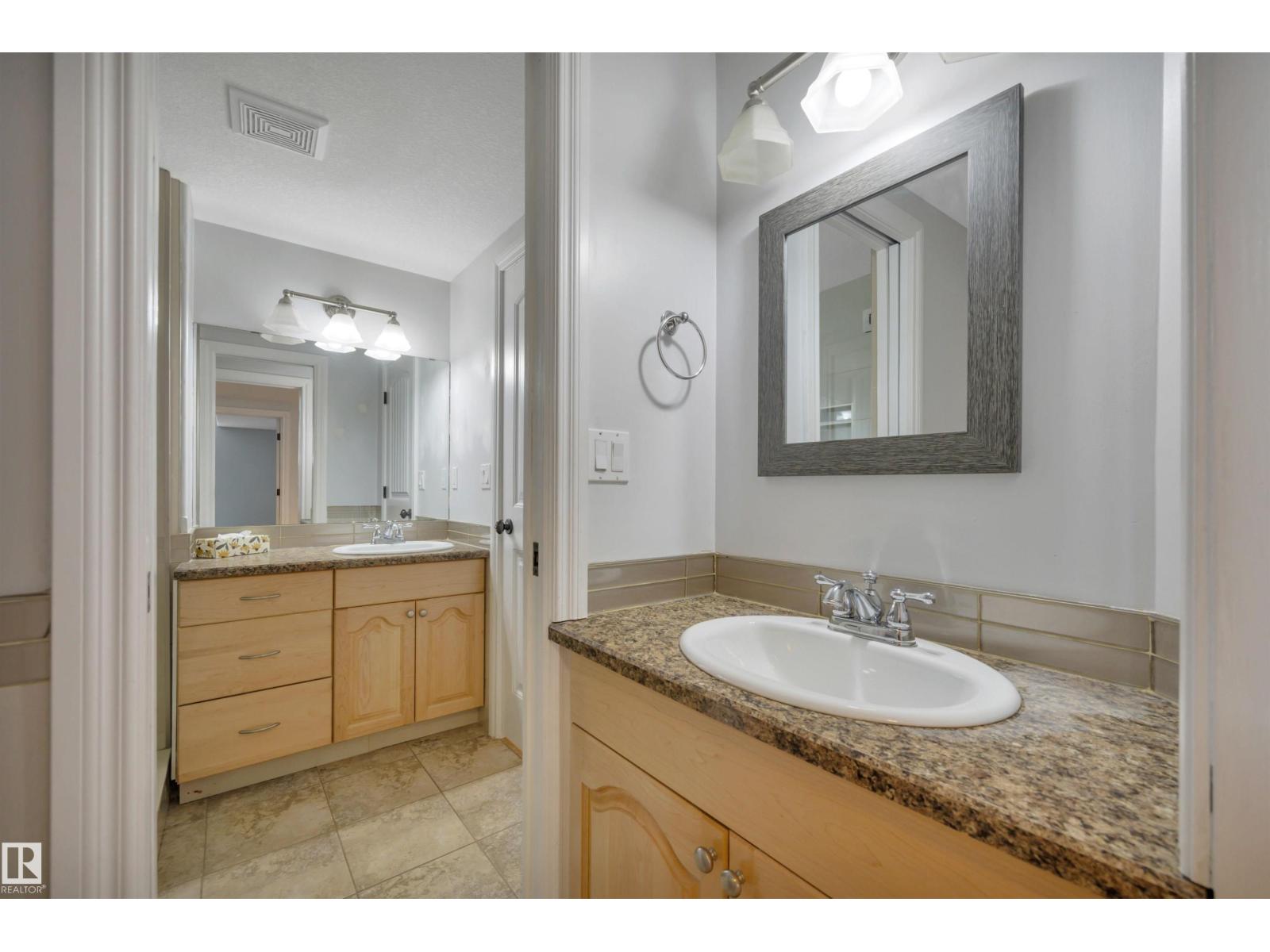 28 LAKEWOOD COVE S - 44