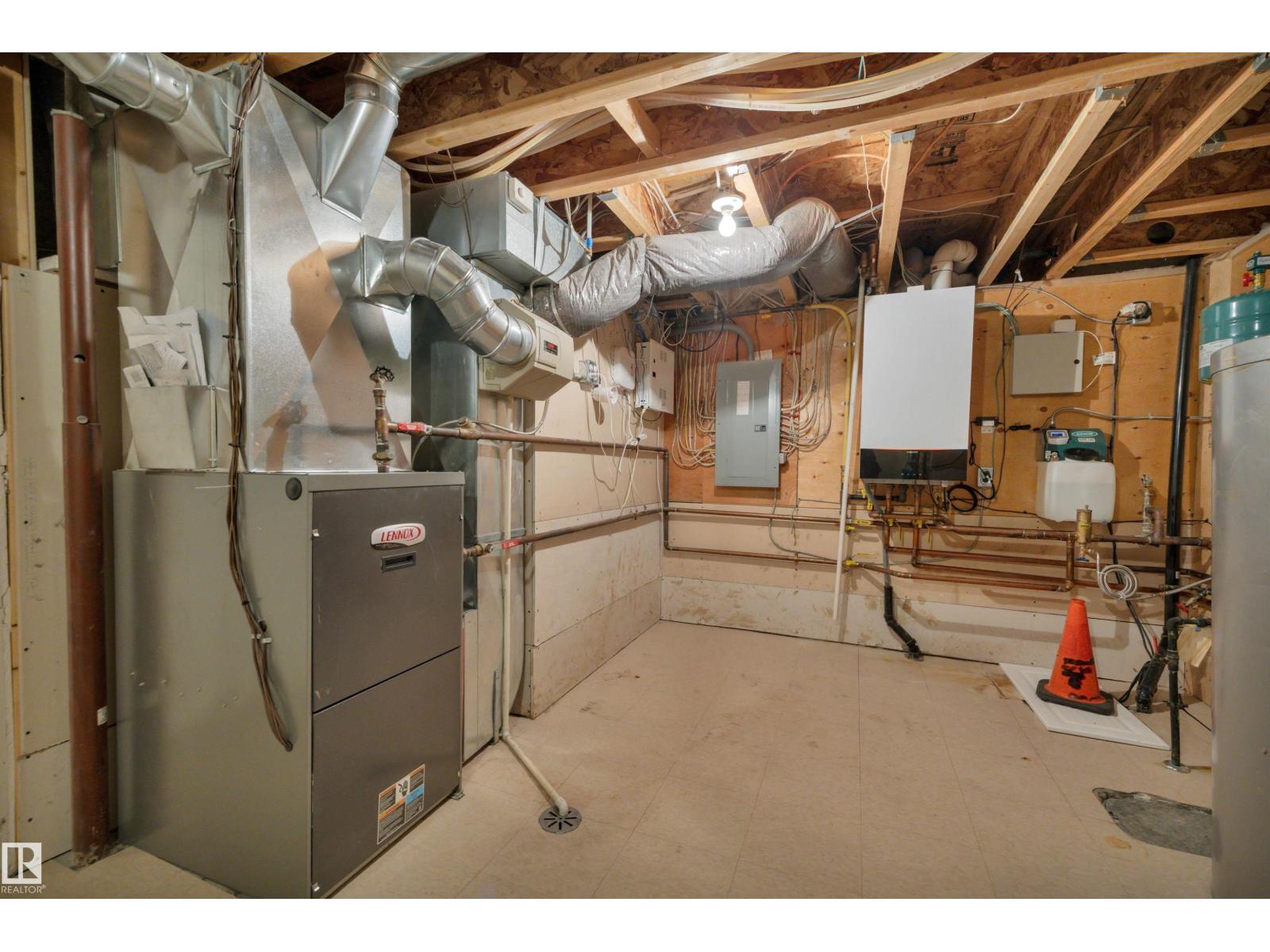 28 LAKEWOOD COVE S - 48
