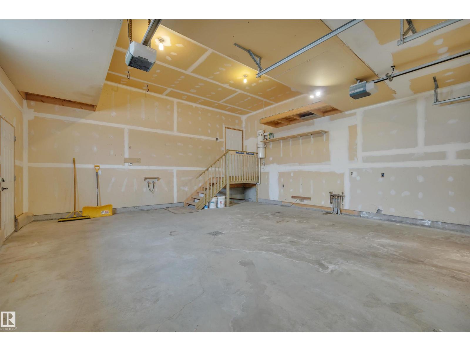 28 LAKEWOOD COVE S - 50