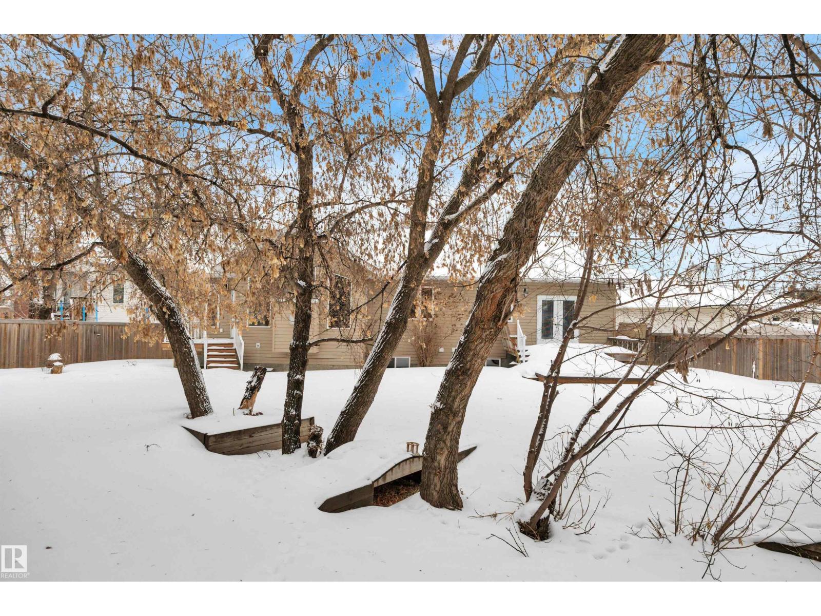 28 LAKEWOOD COVE S - 53