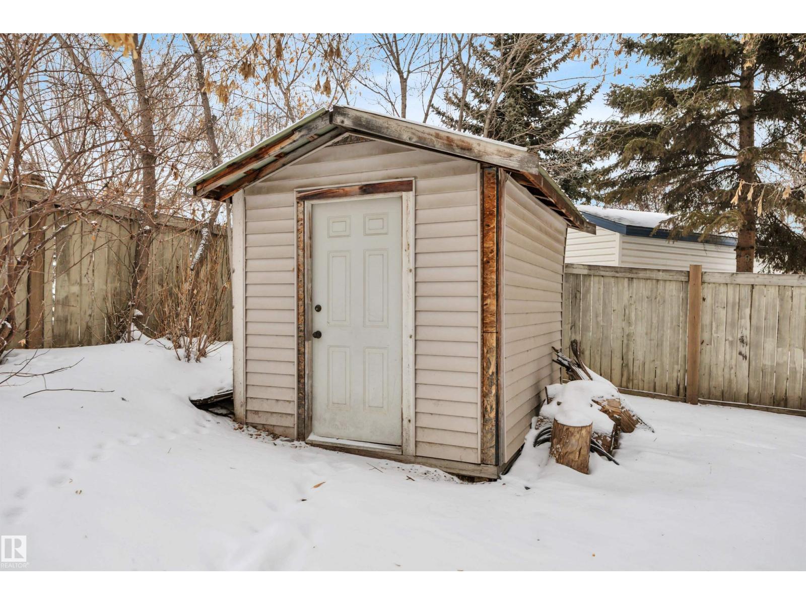 28 LAKEWOOD COVE S - 54