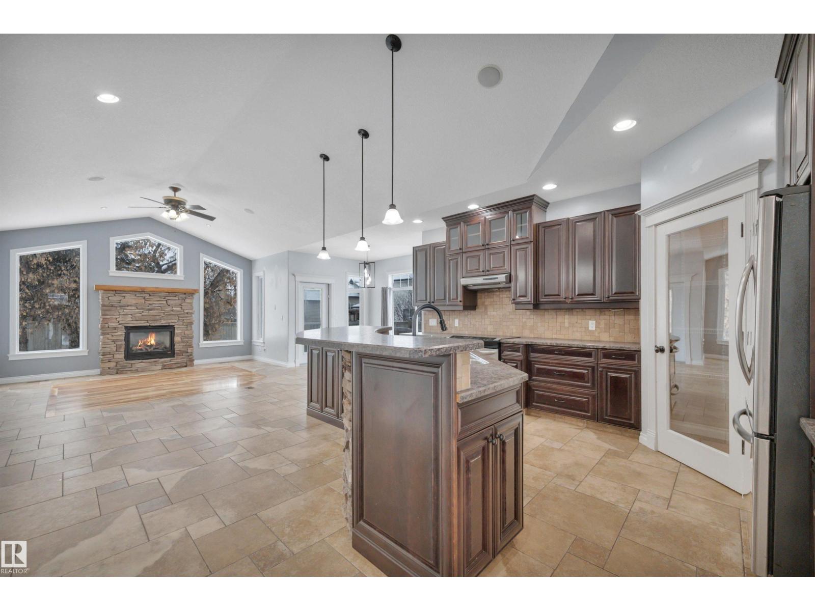 28 LAKEWOOD COVE S - 8