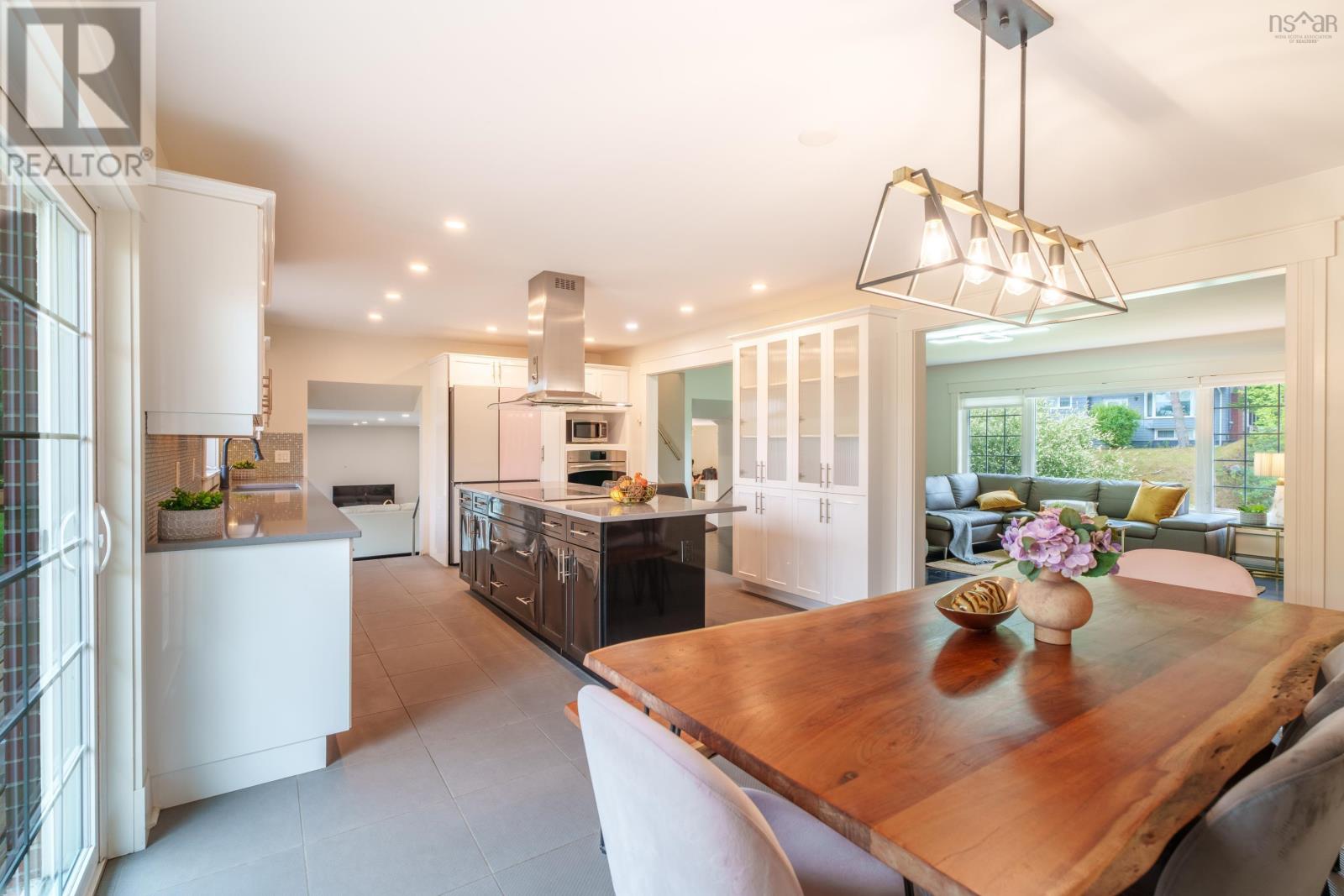 Property 7 of 45 of 11 Laurentian Drive