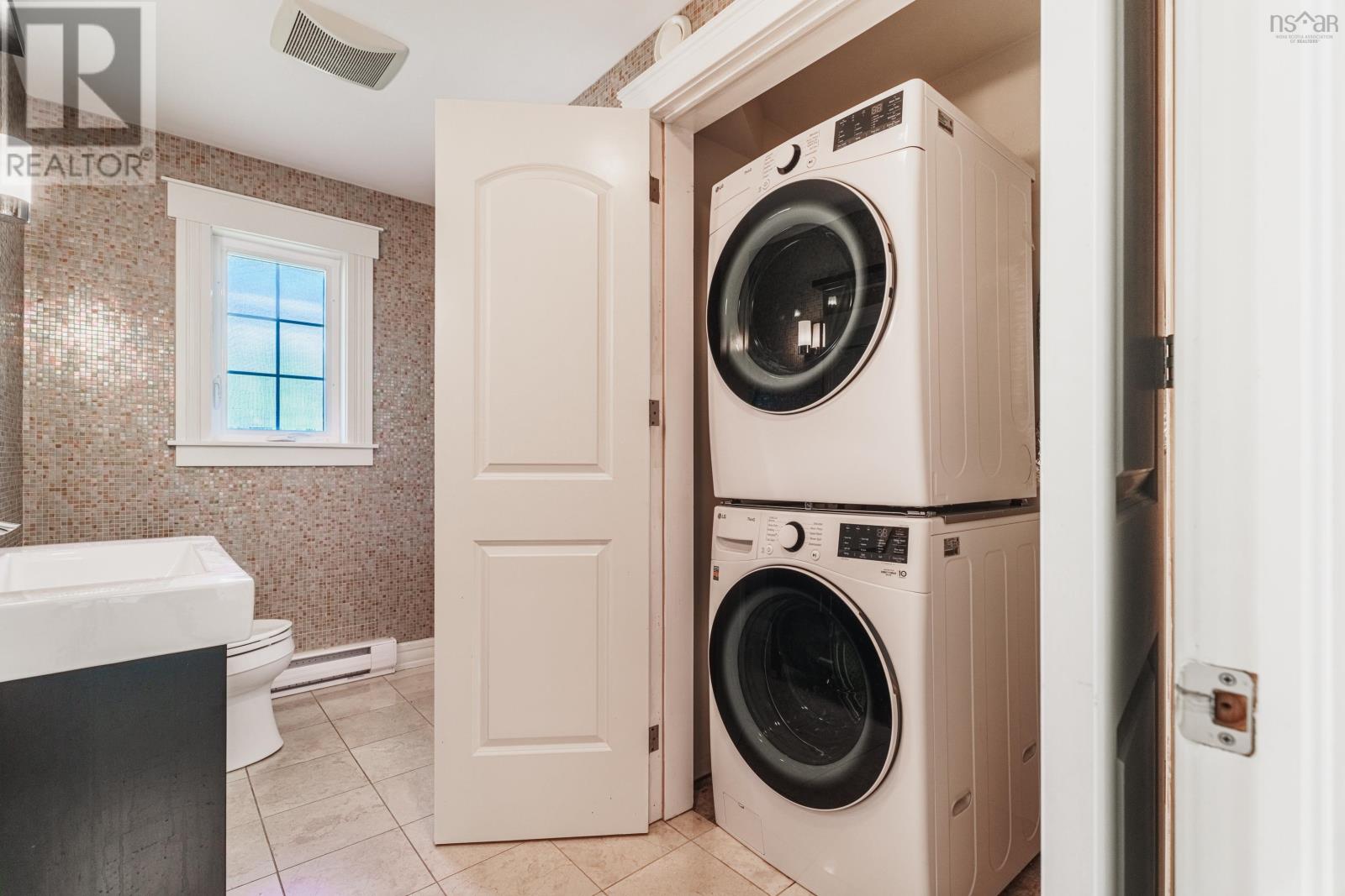 Property 36 of 45 of 11 Laurentian Drive