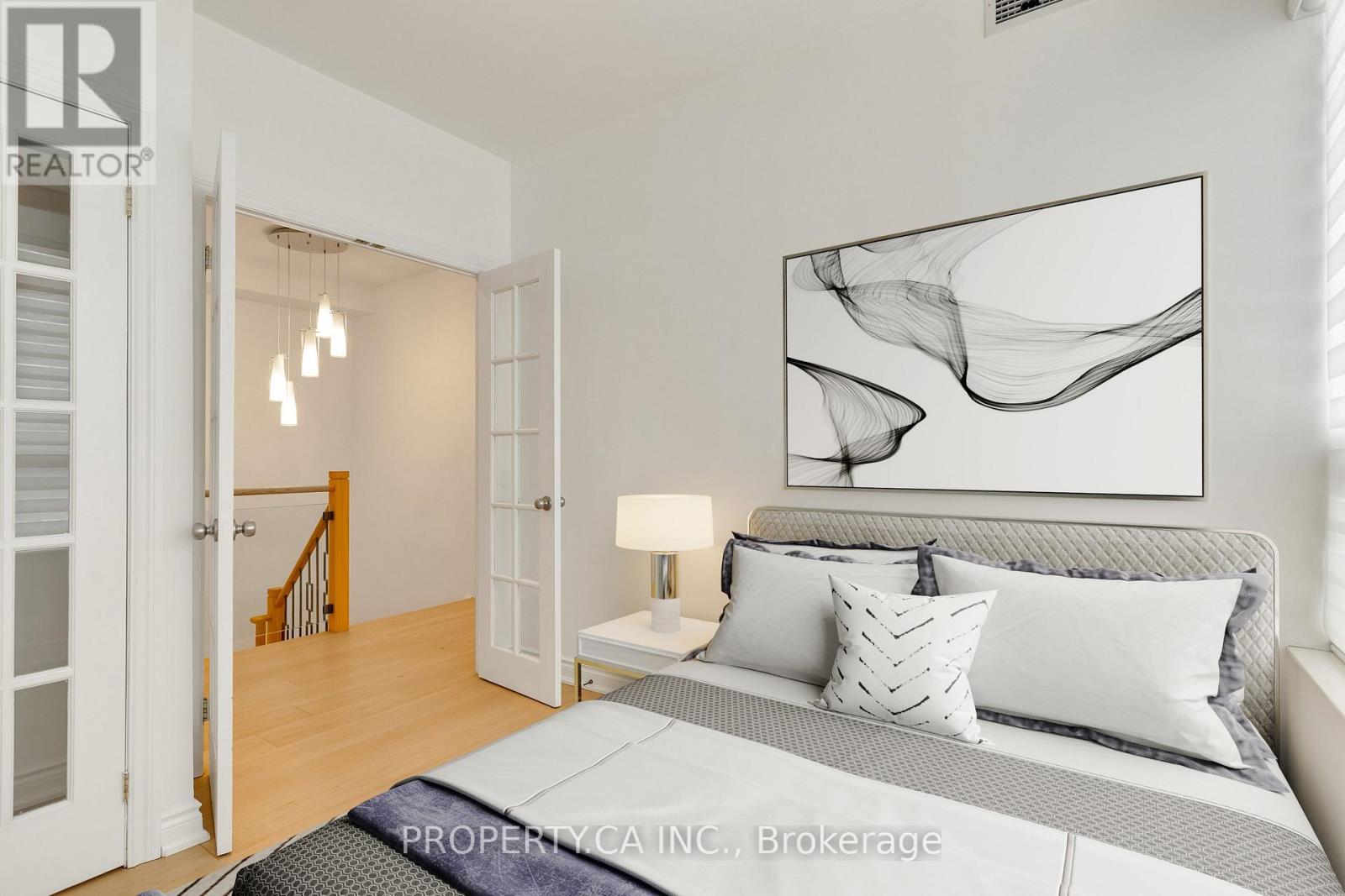 #105 2 ABERFOYLE CRESCENT - 10