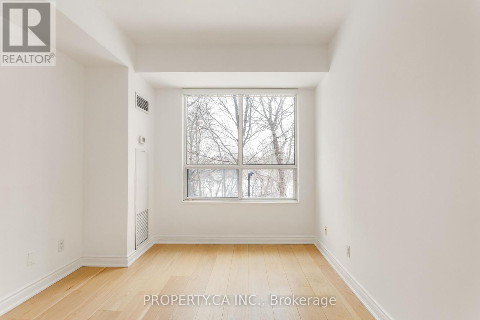 #105 2 ABERFOYLE CRESCENT - 28